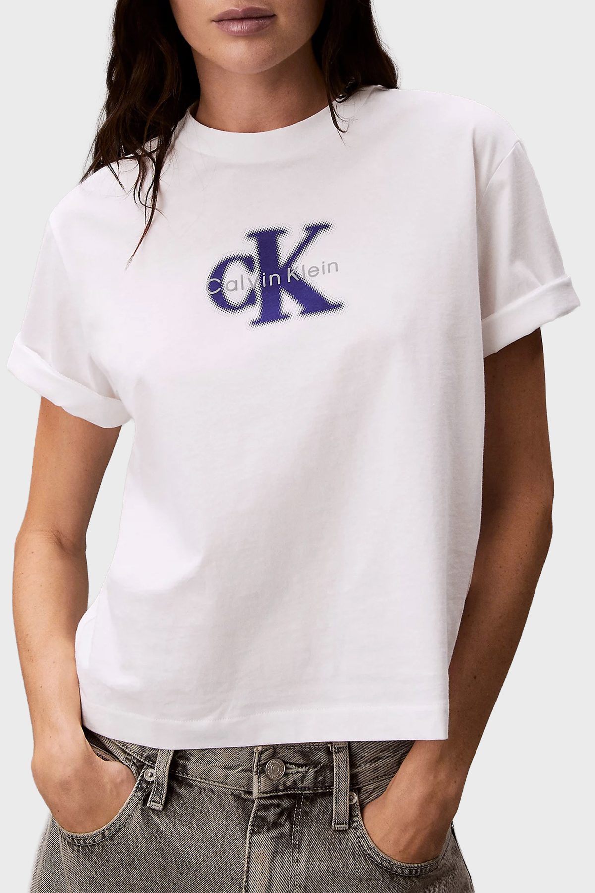 Calvin Klein Pamuklu Relaxed Fit Logolu Bisiklet Yaka  LV047F800GYAF Kadın T Shirt LV047F800G YAF BEYAZ