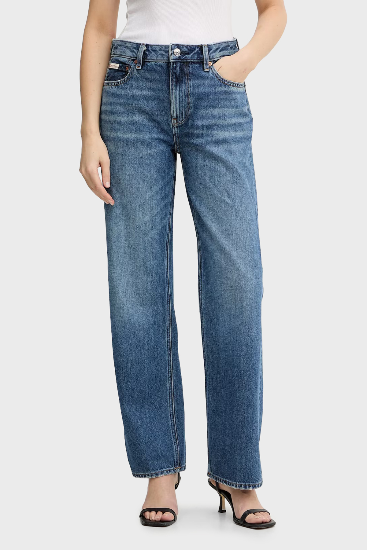 Calvin Klein Pamuklu Relaxed Fit Normal Bel Düz Paça Jeans LV047E704G3NL Kadın Kot Pantolon LV047E704G 3NL LACİVERT