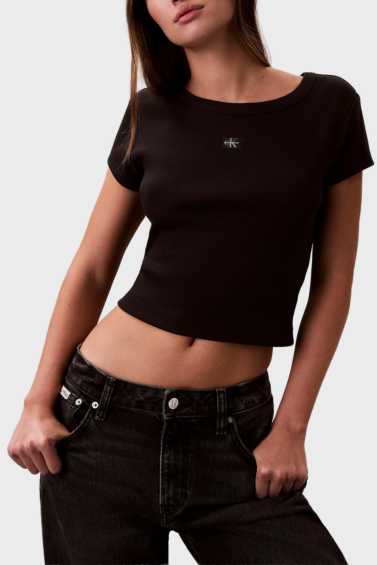 Calvin Klein Pamuklu Slim Fit Bisiklet Yaka Fitilli Crop  LV047C200GUB1 Kadın T Shirt LV047C200G UB1 SİYAH