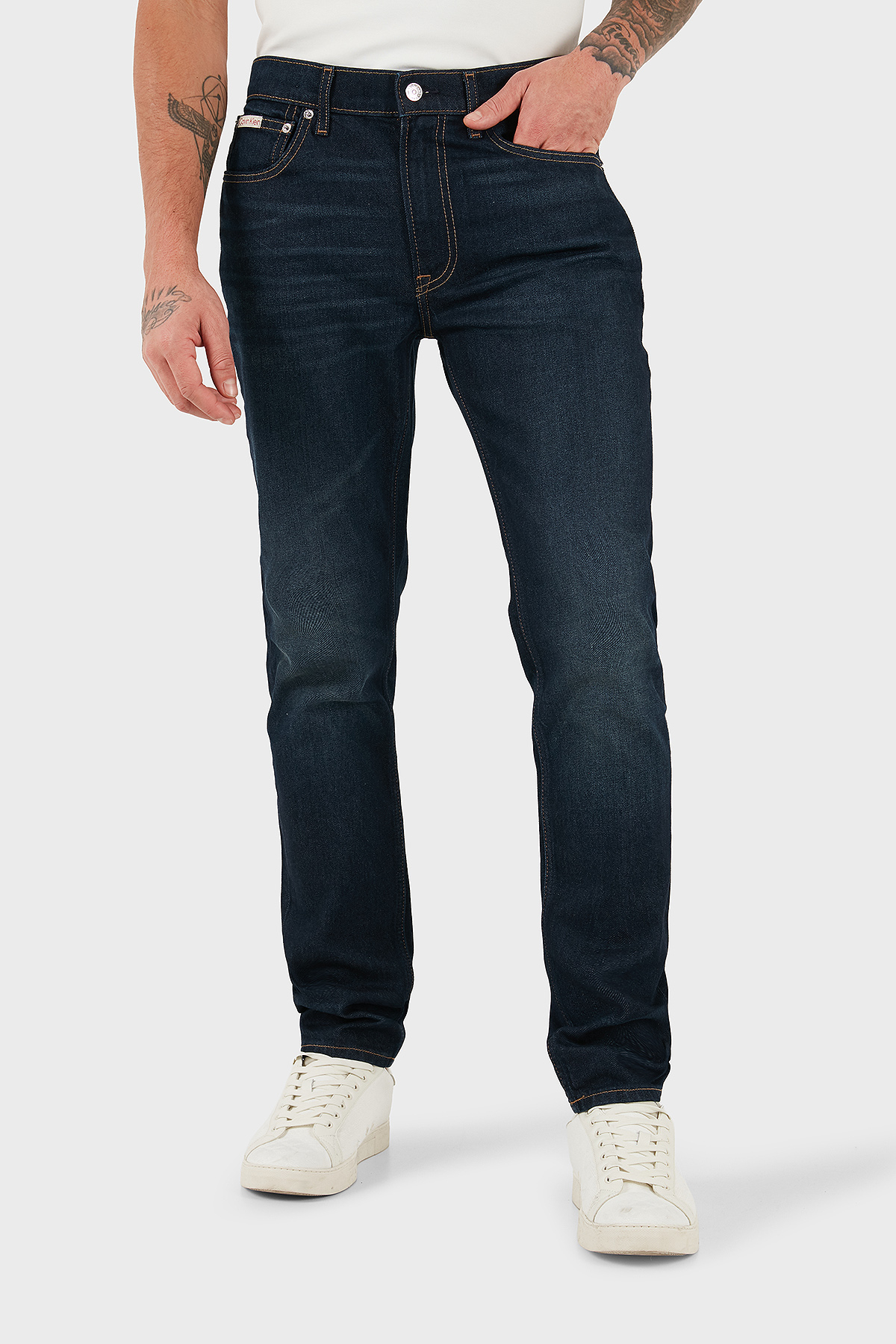 Calvin Klein Pamuklu Slim Fit Normal Bel Dar Paça Jeans LV04RD700GZY0 Erkek Kot Pantolon LV04RD700G ZY0 LACİVERT
