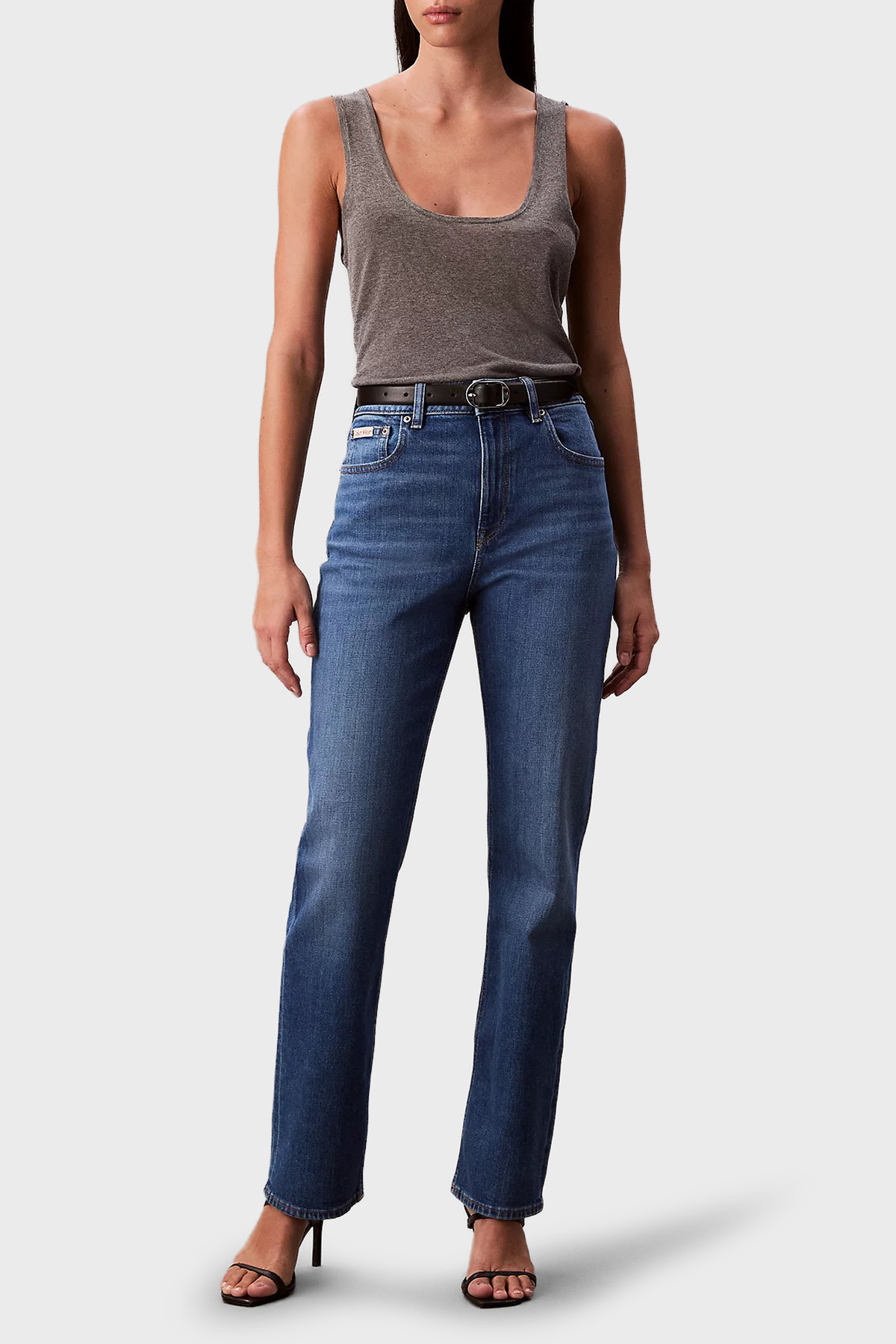 Calvin Klein Pamuklu Straight Fit Yüksek Bel Düz Paça Jeans LV047B913GYCC Kadın Kot Pantolon LV047B913G YCC MAVİ