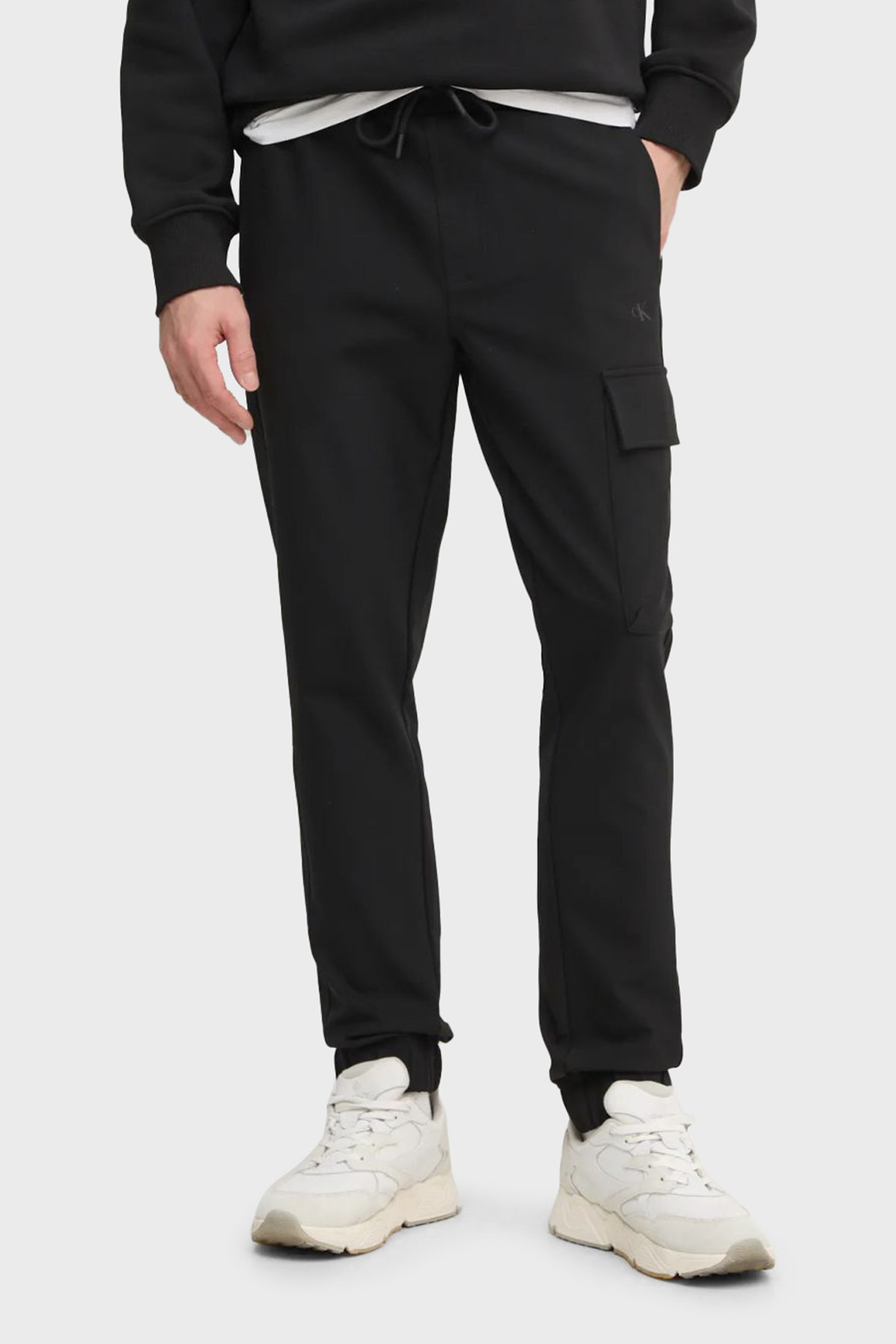 Calvin Klein Regular Fit Ribanalı Paça Kargo  J30J326765BEH Erkek Pantolon J30J326765 BEH SİYAH