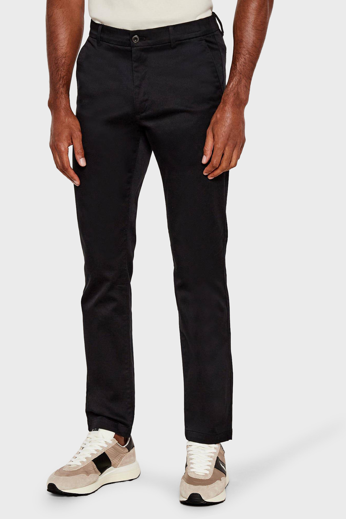 Calvin Klein Slim Fit Normal Bel Düz Paça Chino  LV040EM633UB1 Erkek Pantolon LV040EM633 UB1 SİYAH