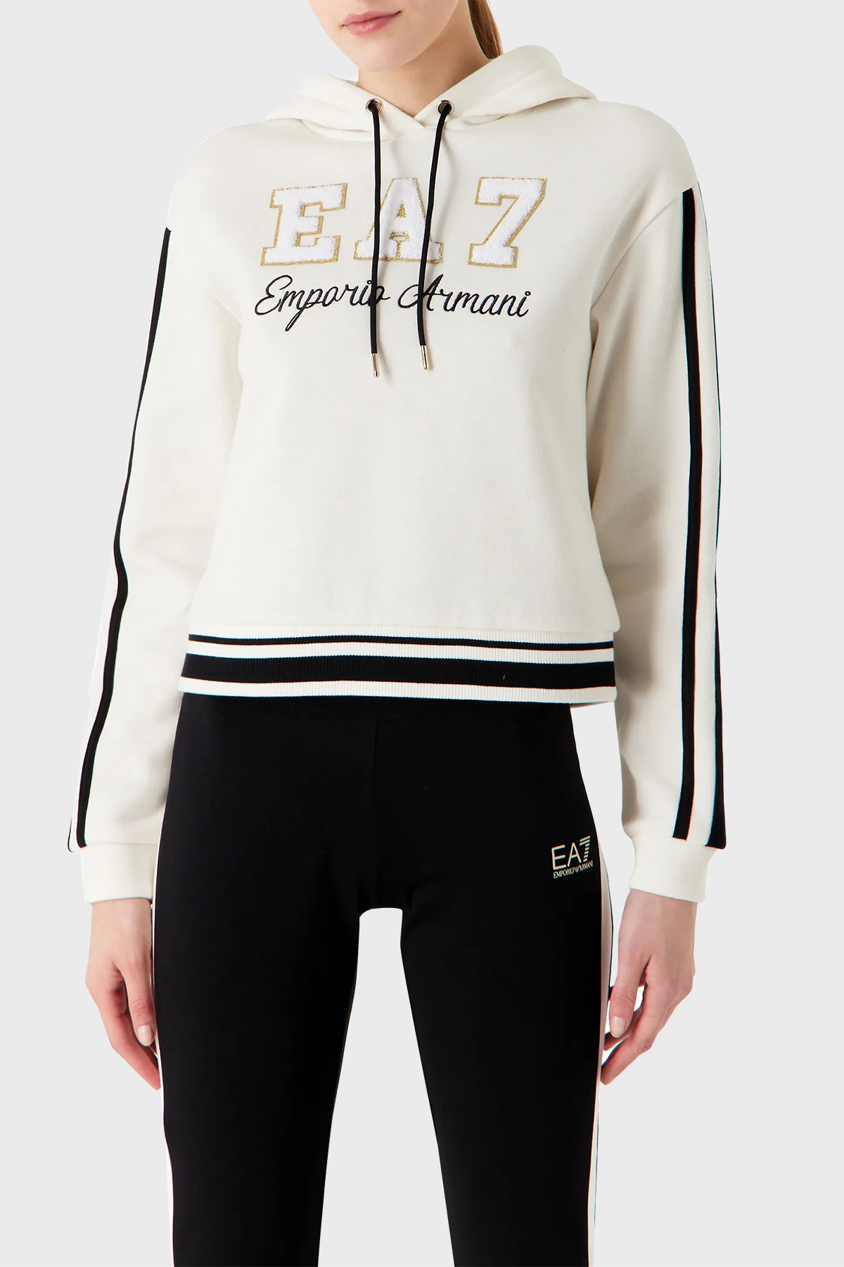 EA7 Kısa Kesimli Kapüşonlu Pamuklu Regular Fit Kadın Sweat 6RTM34 TJPZZ 1130 BEYAZ