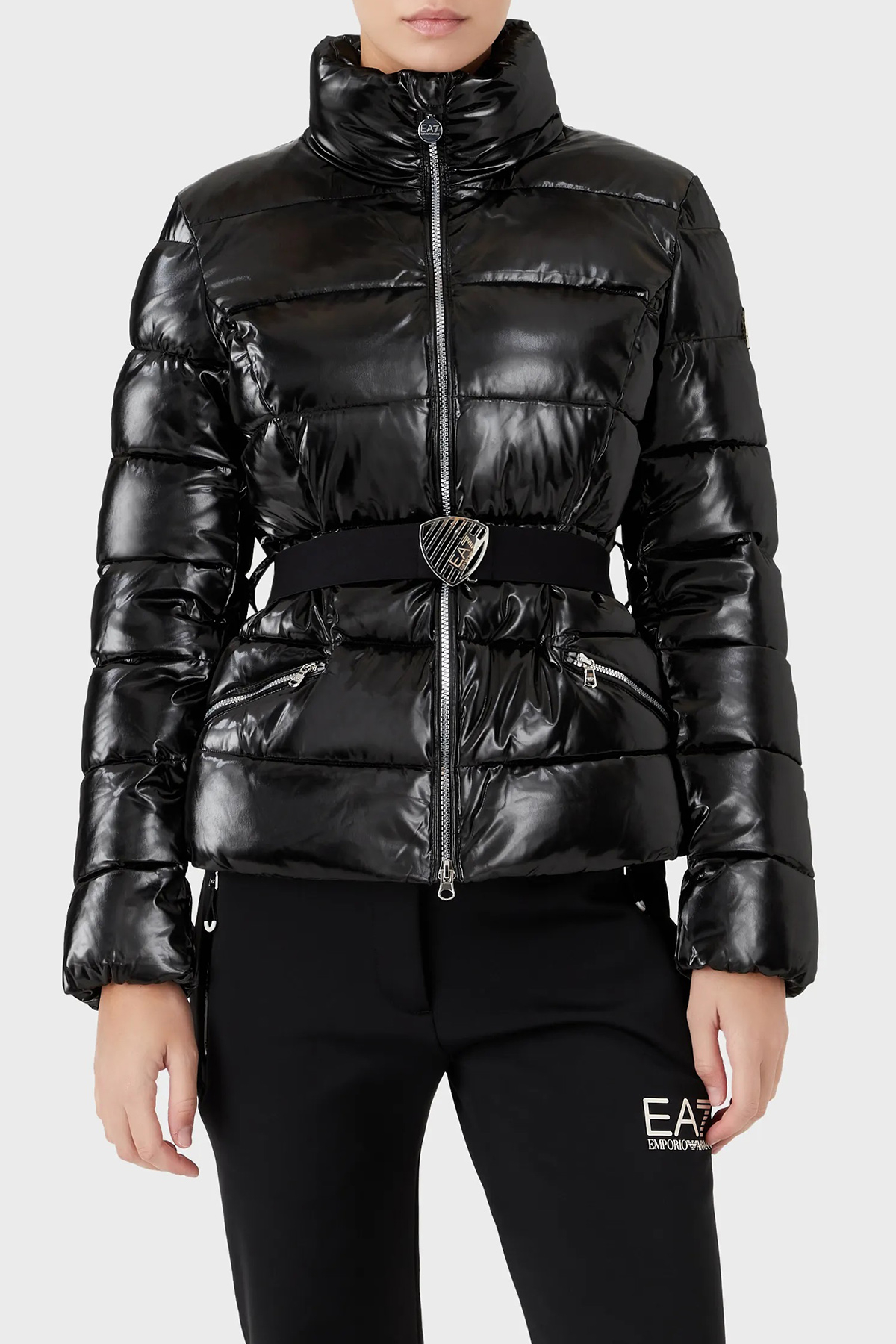 EA7 Logolu Regular Fit Kemerli Parlak Görünümlü Dik Yaka Kadın Mont 6LTB12 TNAUZ 1200 SİYAH