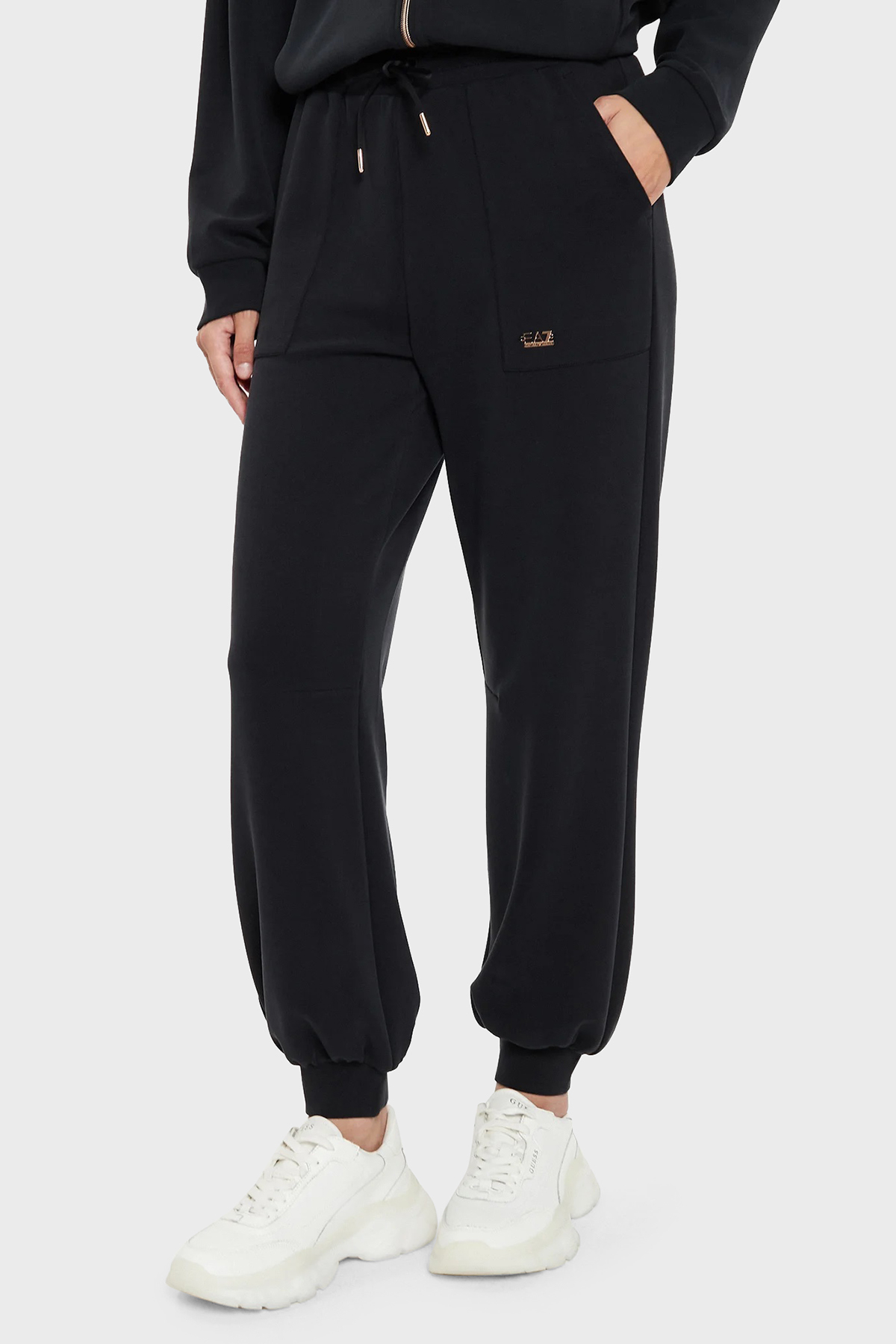 EA7 Relaxed Fit Cepli Jogger Kadın Pantolon 6DTP61 TJZBZ 0210 SİYAH