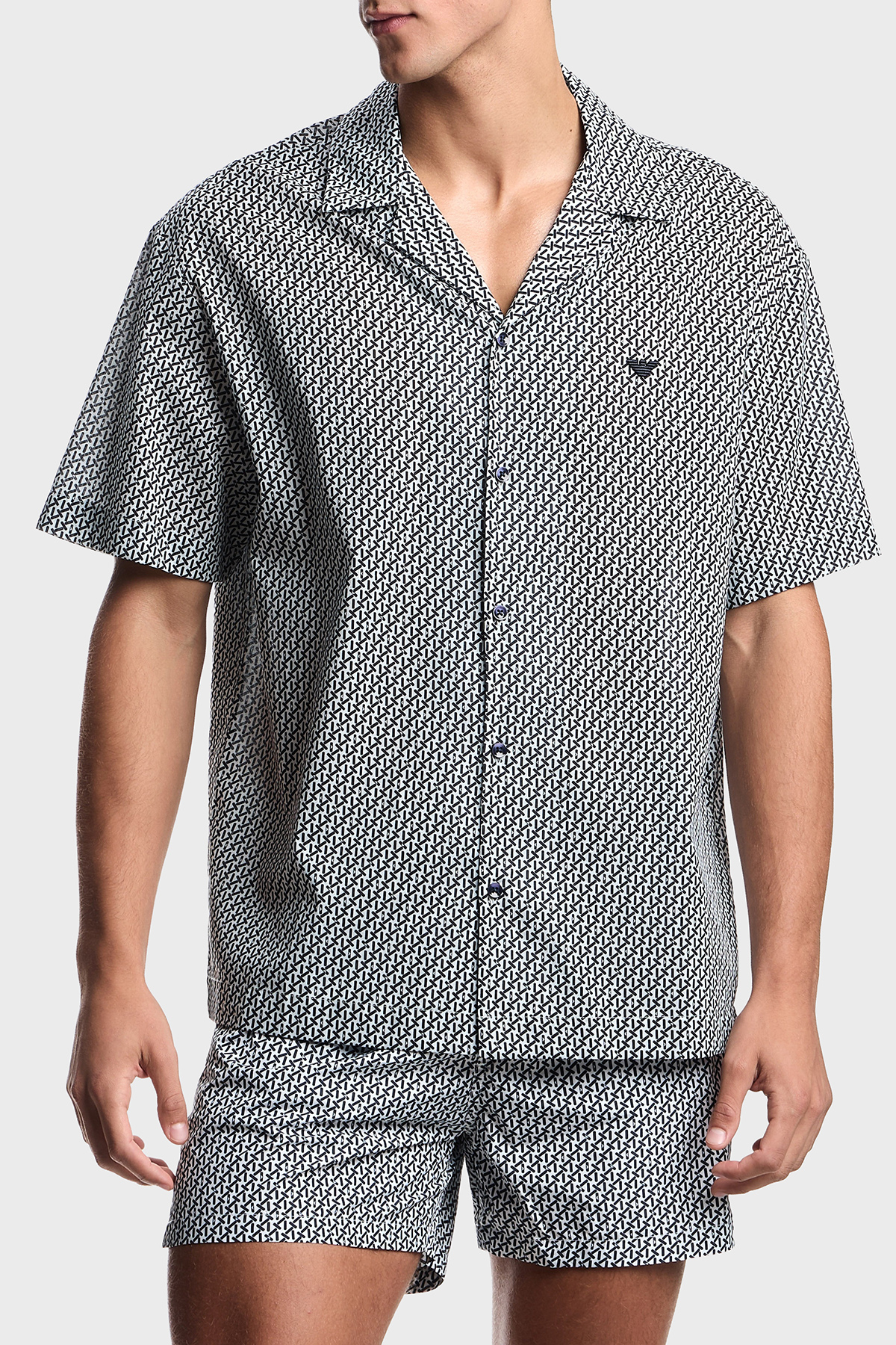 Emporio Armani % 100 Pamuk Desenli Relaxed Fit Kısa Kollu Erkek Gömlek EM000593 AF20439 F0026 BEYAZ SİYAH