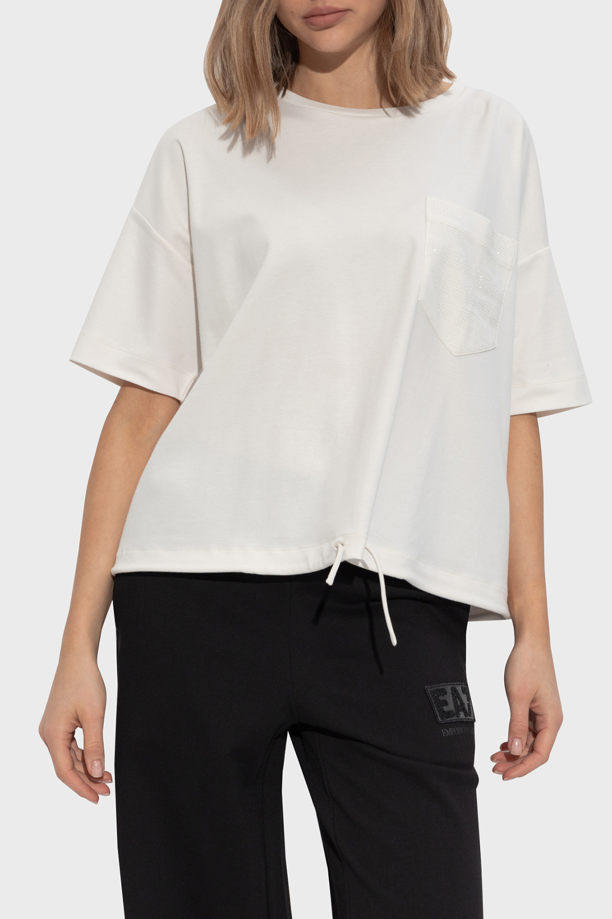 Emporio Armani % 100 Pamuk Oversize Fit Bisiklet Yaka Tek Cepli Kadın T Shirt EW000891 AF12545 U0006 BEYAZ