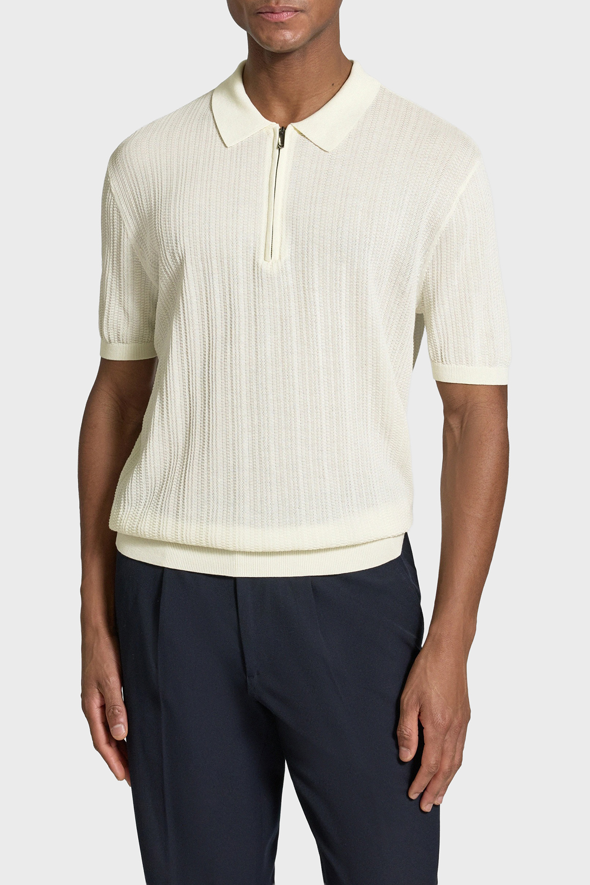 Emporio Armani % 100 Pamuk Relaxed Fit Fermuarlı Erkek Polo Yaka Kazak EM004305 AF23761 U1107 EKRU