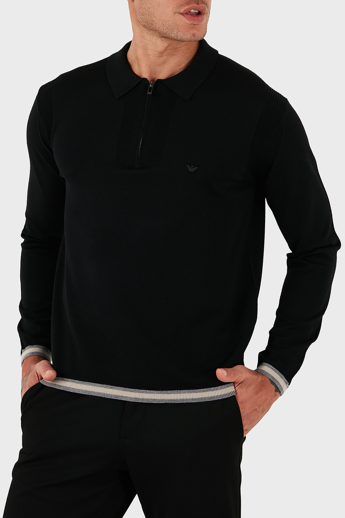 Emporio Armani % 100 Yün Regular Fit Yarım Fermuarlı Polo Yaka Erkek Kazak EM001512 AF14158 UC001 SİYAH