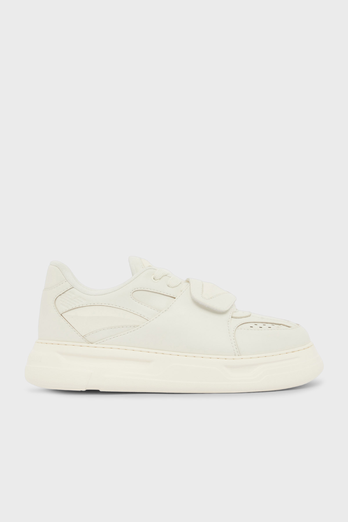 Emporio Armani Cırt Cırtlı Detaylı Sneaker Erkek Ayakkabı EM005398 AF17451 U0003 BEYAZ