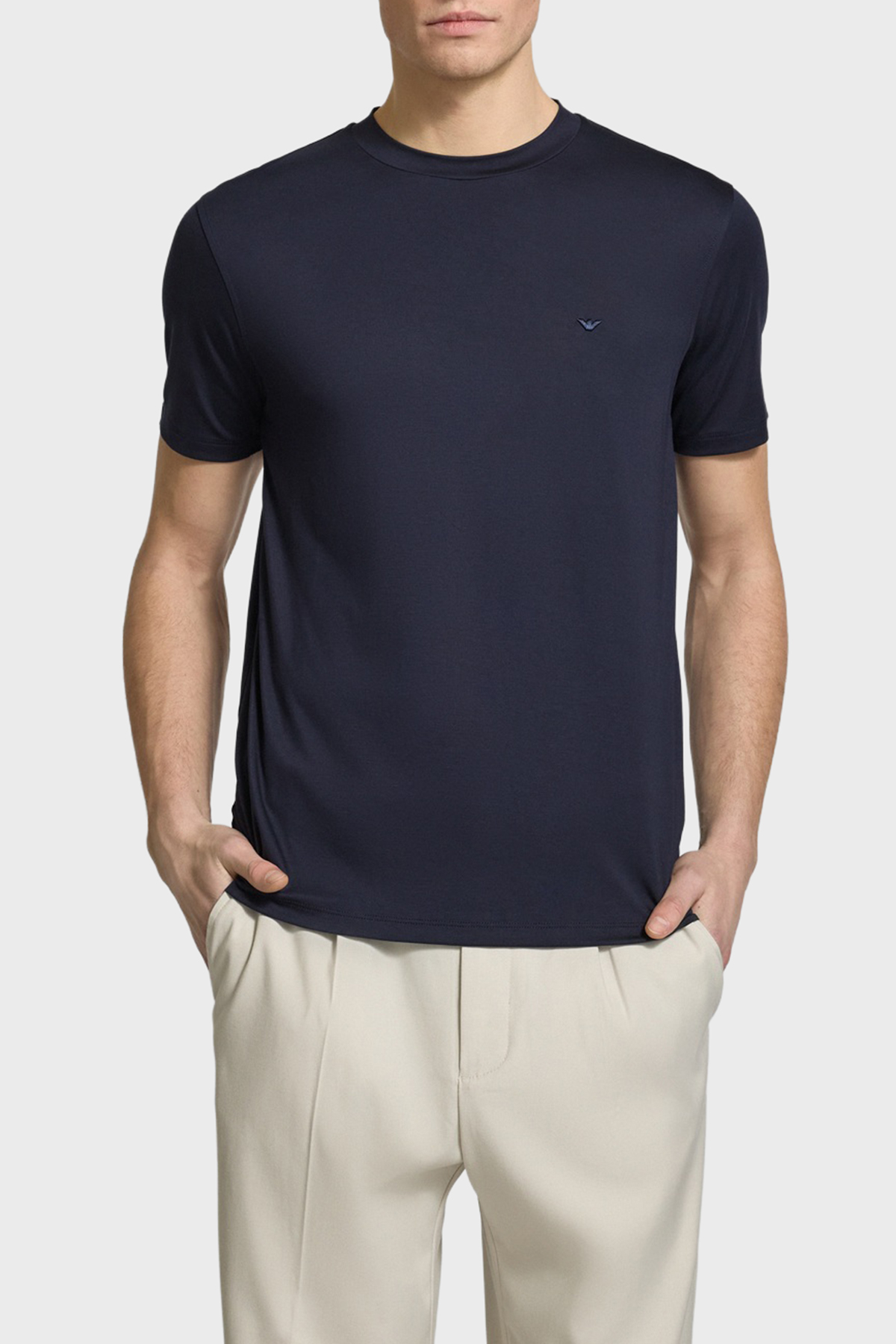 Emporio Armani İpek Karışımlı Regular Fit Logolu Bisiklet Yaka Erkek T Shirt EM004586 AF13721 UB118 LACİVERT