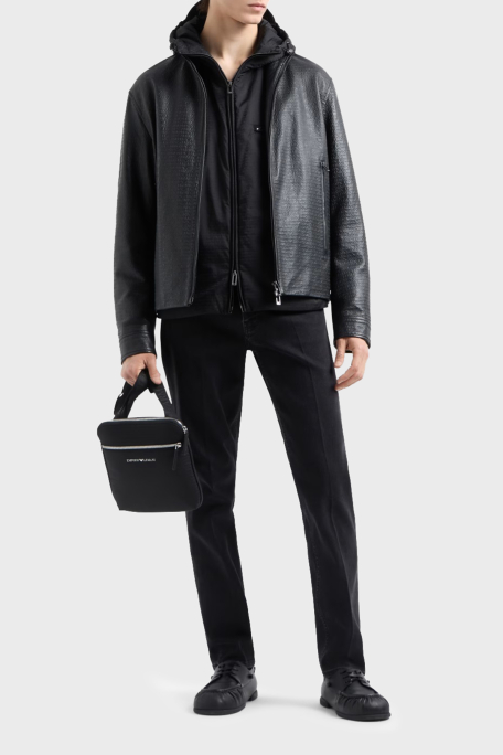 EMPORIO ARMANI フードコート ブラック　M EMPORIO ARMANI (エンポリオアルマーニ) フルジップ＆ボタン スタンド