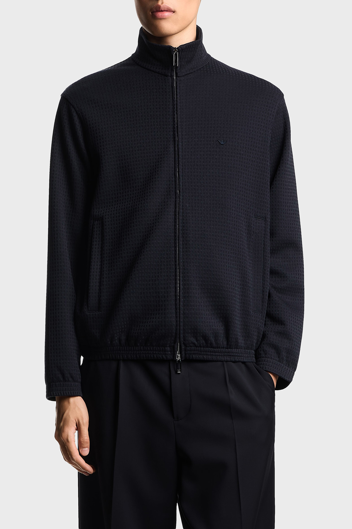 Emporio Armani Jakarlı Pamuklu Regular Fit Dik Yaka Fermuarlı Erkek Sweat EM003444 AF13700 FB297 LACİVERT