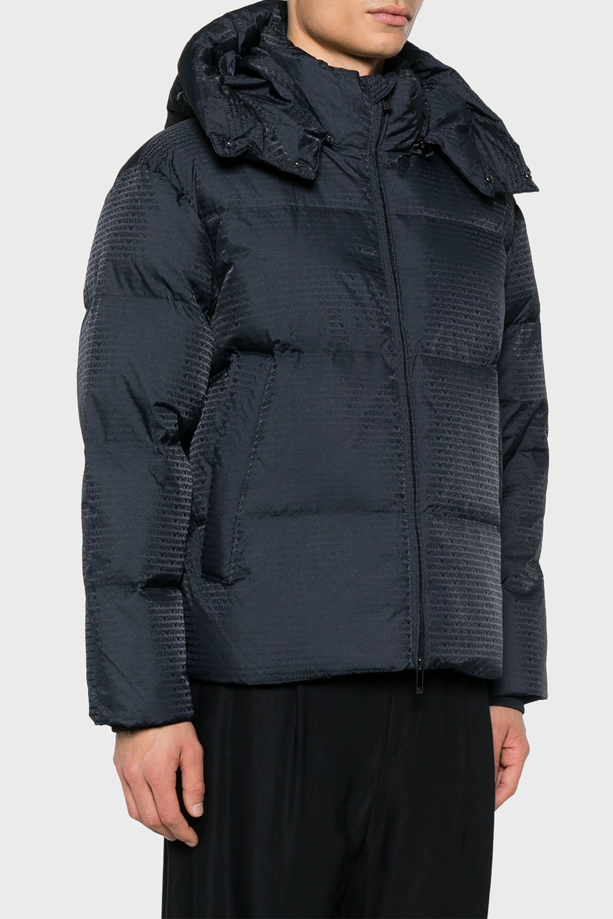 Emporio Armani Jakarlı Regular Fit  Kuş Tüyü Dolgulu Çıkarılabilir Kapüşonlu Şişme Erkek Mont 6D1BC3 1NNXZ 0920 LACİVERT
