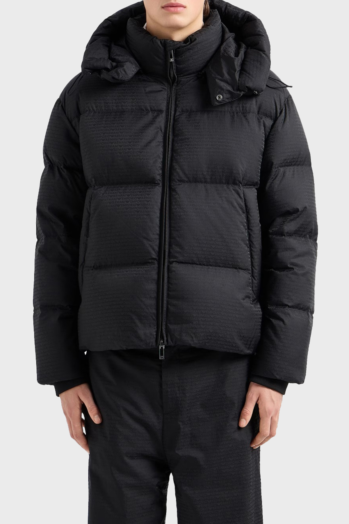 Emporio Armani Jakarlı Regular Fit  Kuş Tüyü Dolgulu Çıkarılabilir Kapüşonlu Şişme Erkek Mont 6D1BC3 1NNXZ 0999 SİYAH