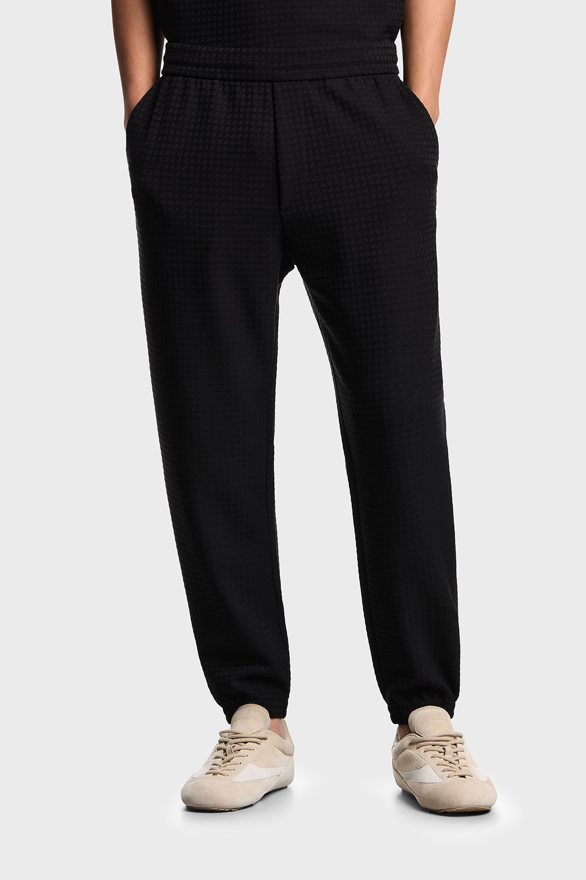 Emporio Armani Jakarlı Regular Fit Lastikli Bel Lastikli Paça Erkek Pantolon EM003443 AF13700 FC231 SİYAH
