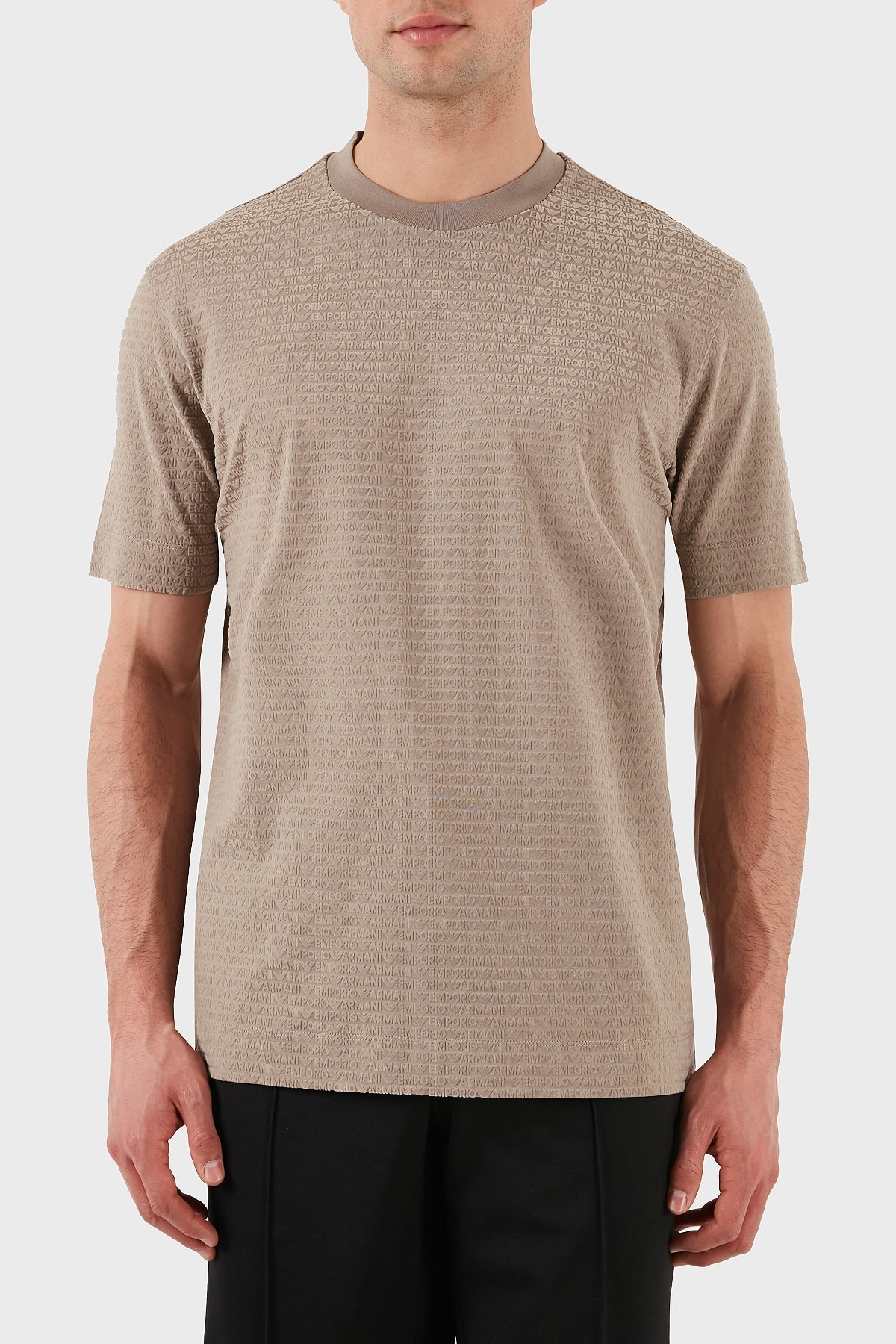 Emporio Armani Jakarlı Regular Fit Pamuklu Bisiklet Yaka Erkek T Shirt EM001288 AF10017 F6063 BEJ