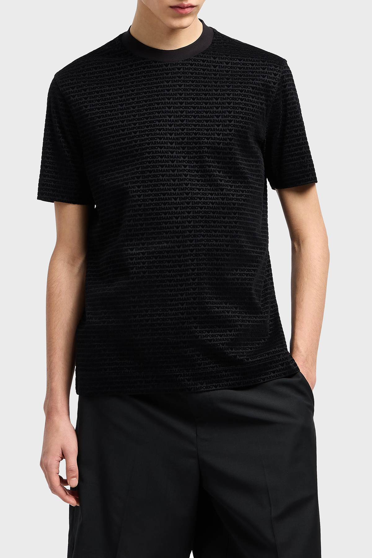 Emporio Armani Jakarlı Regular Fit Pamuklu Bisiklet Yaka Erkek T Shirt EM001288 AF10017 FC159 SİYAH