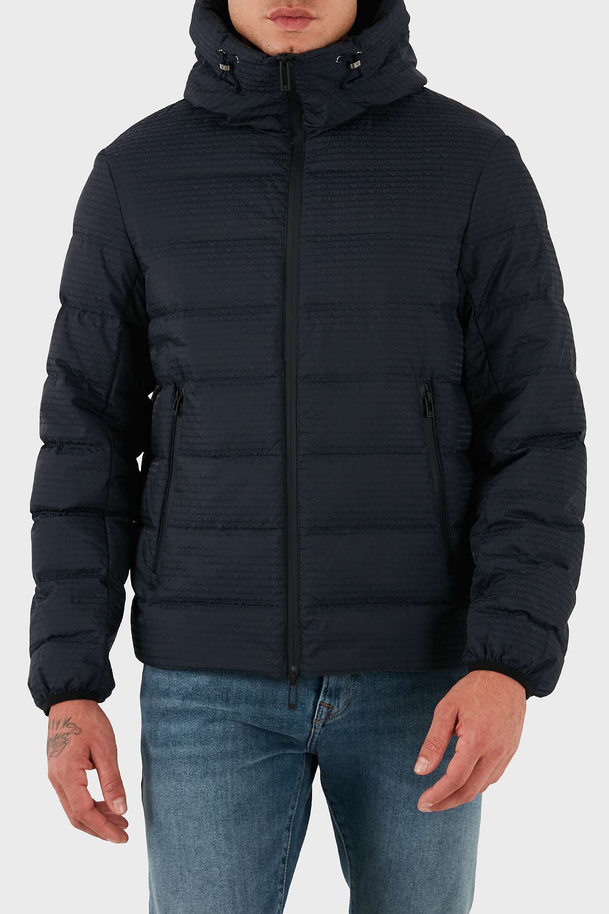 Emporio Armani Kapitoneli 4G Logolu Regular Fit Kapüşonlu Şişme Erkek Mont EM003043 AF15384 UB118 LACİVERT