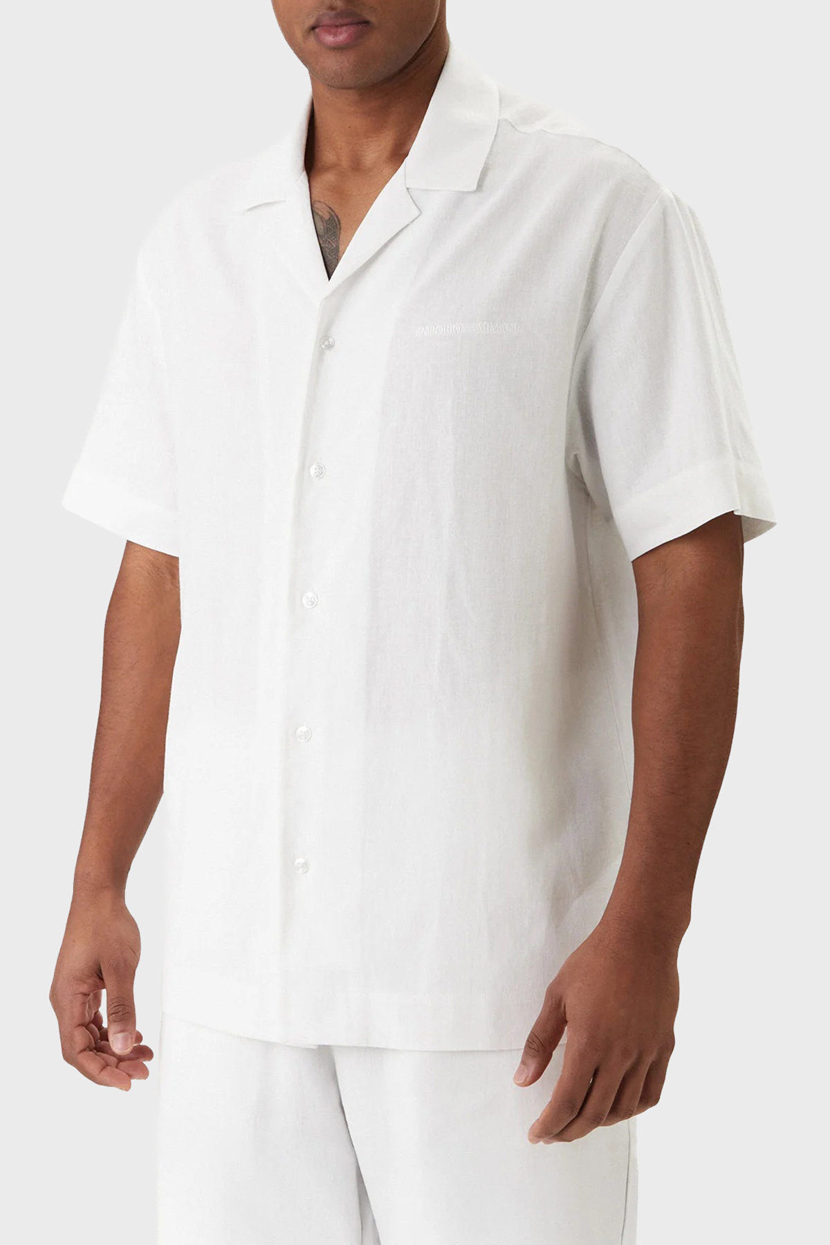 Emporio Armani Keten Karışımlı Regular Fit Kısa Kollu Erkek Gömlek EM000593 AF20590 U0002 BEYAZ