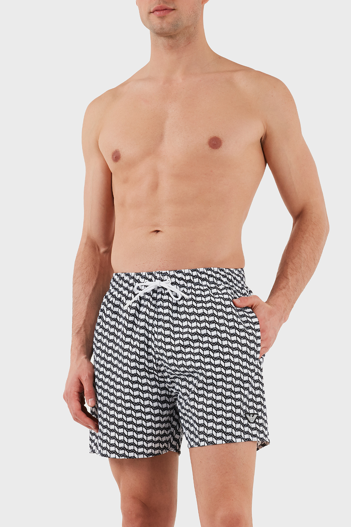 Emporio Armani Logo Desenli Slim Fit Düşük Bel Erkek Mayo Short EM000583 AF12342 F0054 BEYAZ-SİYAH