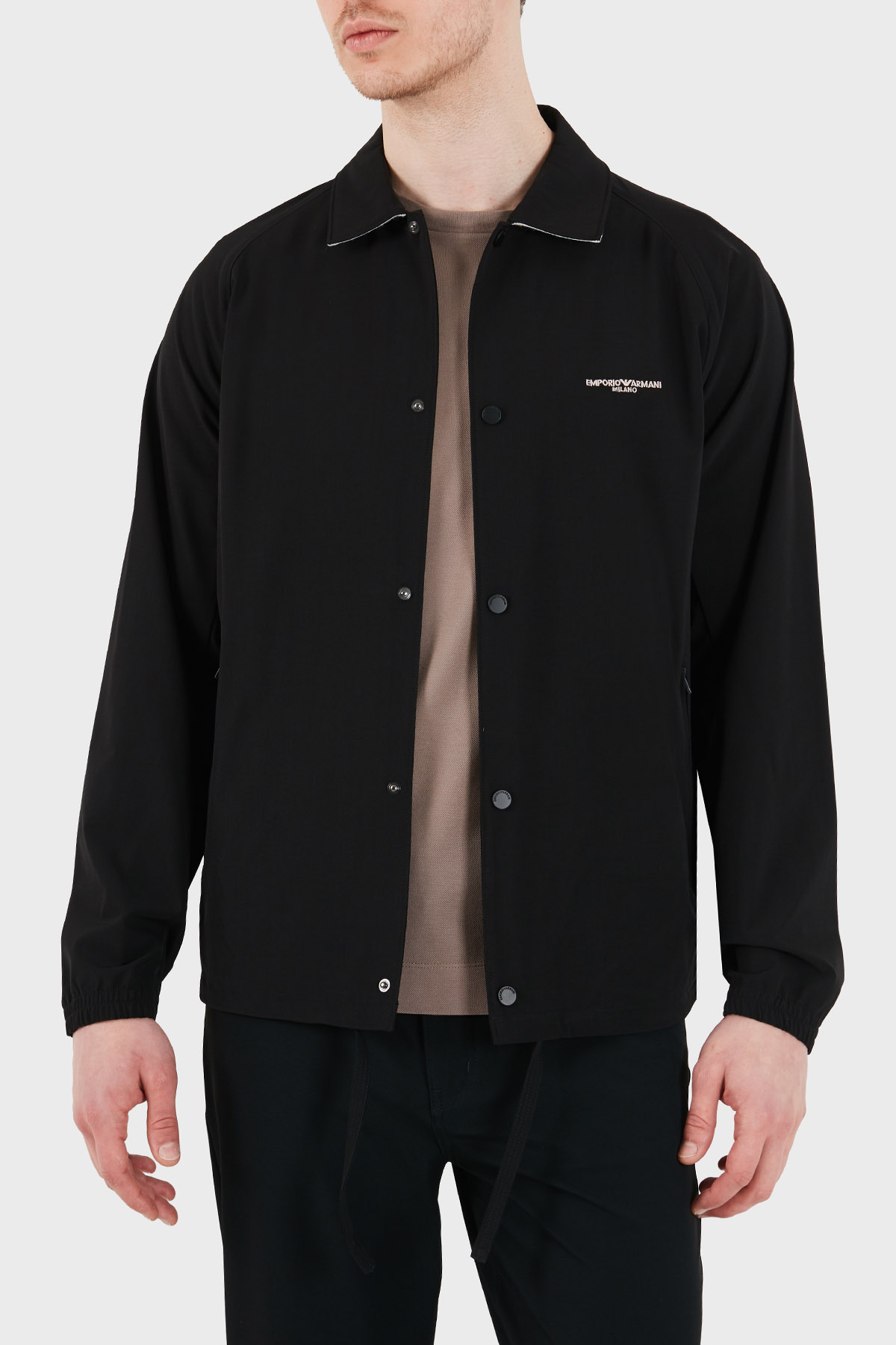 Emporio Armani Logo İşlemeli Regular Fit Klasik Yaka Erkek Mont EM004691 AF21368 UC001 SİYAH
