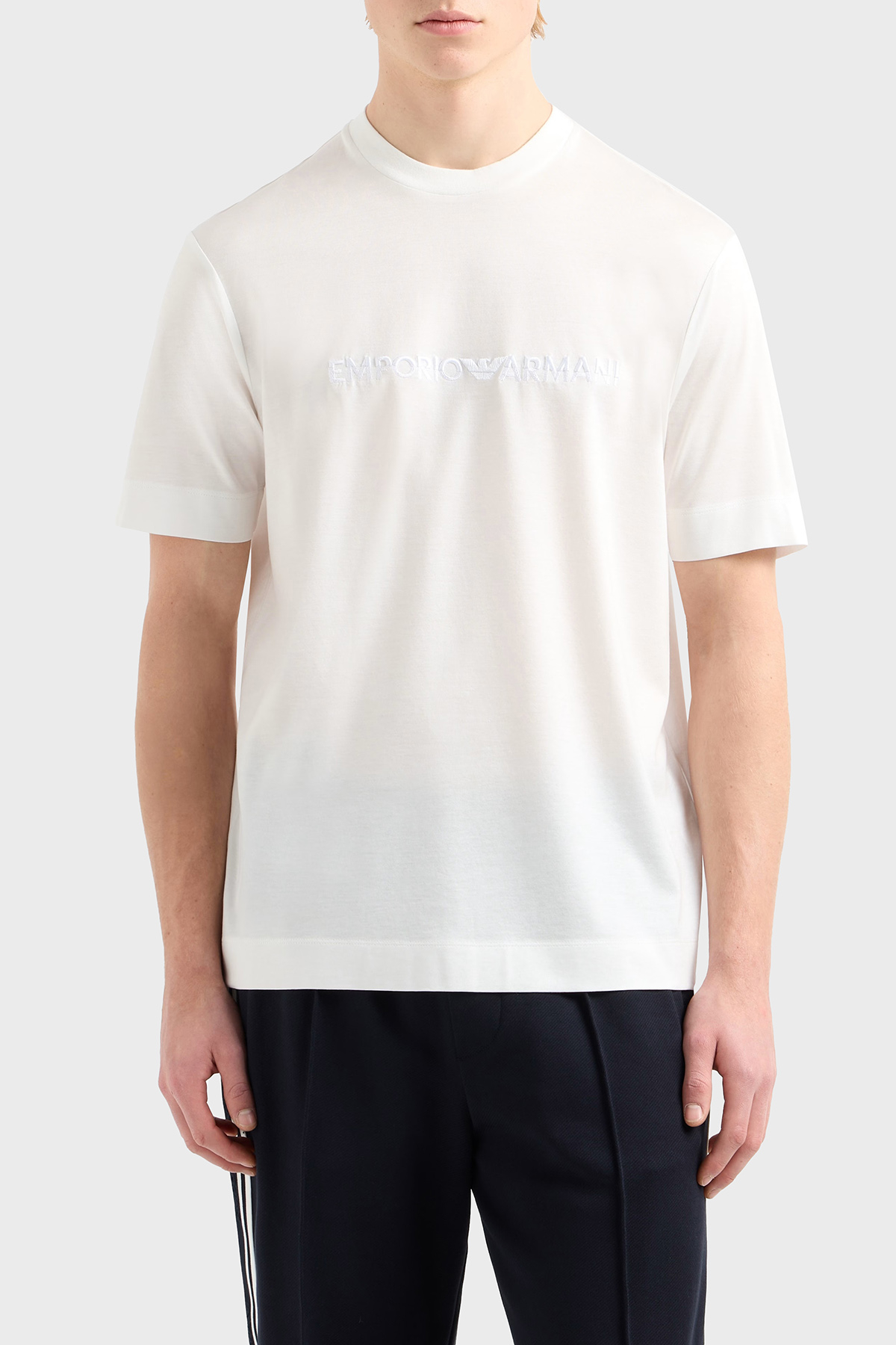 Emporio Armani Logo Nakışlı Pamuklu Regular Fit Bisiklet Yaka Erkek T Shirt EM001070 AF13747 U0003 BEYAZ