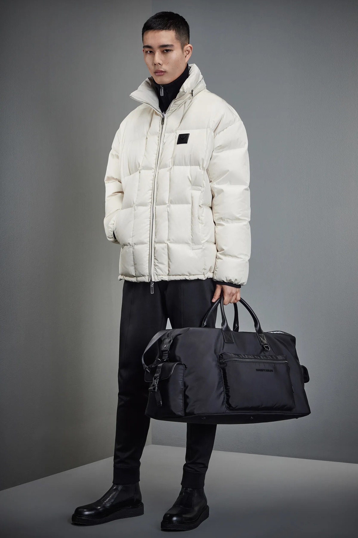 Emporio Armani Su ve Rüzgar Geçirmez Regular Fit Gizli Kapüşonlu Erkek Mont 6L1BS4 1NNLZ 0101 BEYAZ