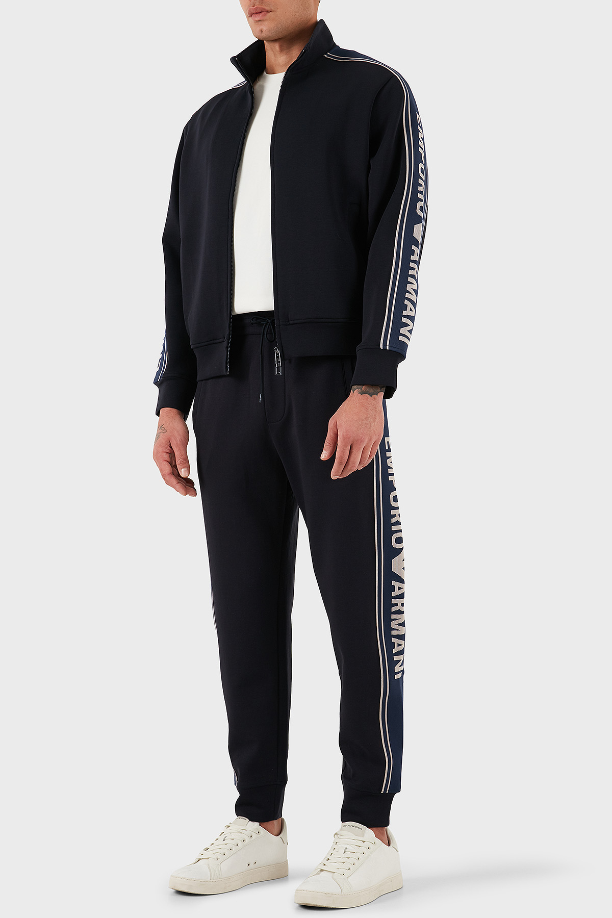 Emporio Armani Logolu Relaxed Fit Normal Bel Lastikli Paça Jogger Erkek Pantolon EM002914 AF10013 UB118 LACİVERT