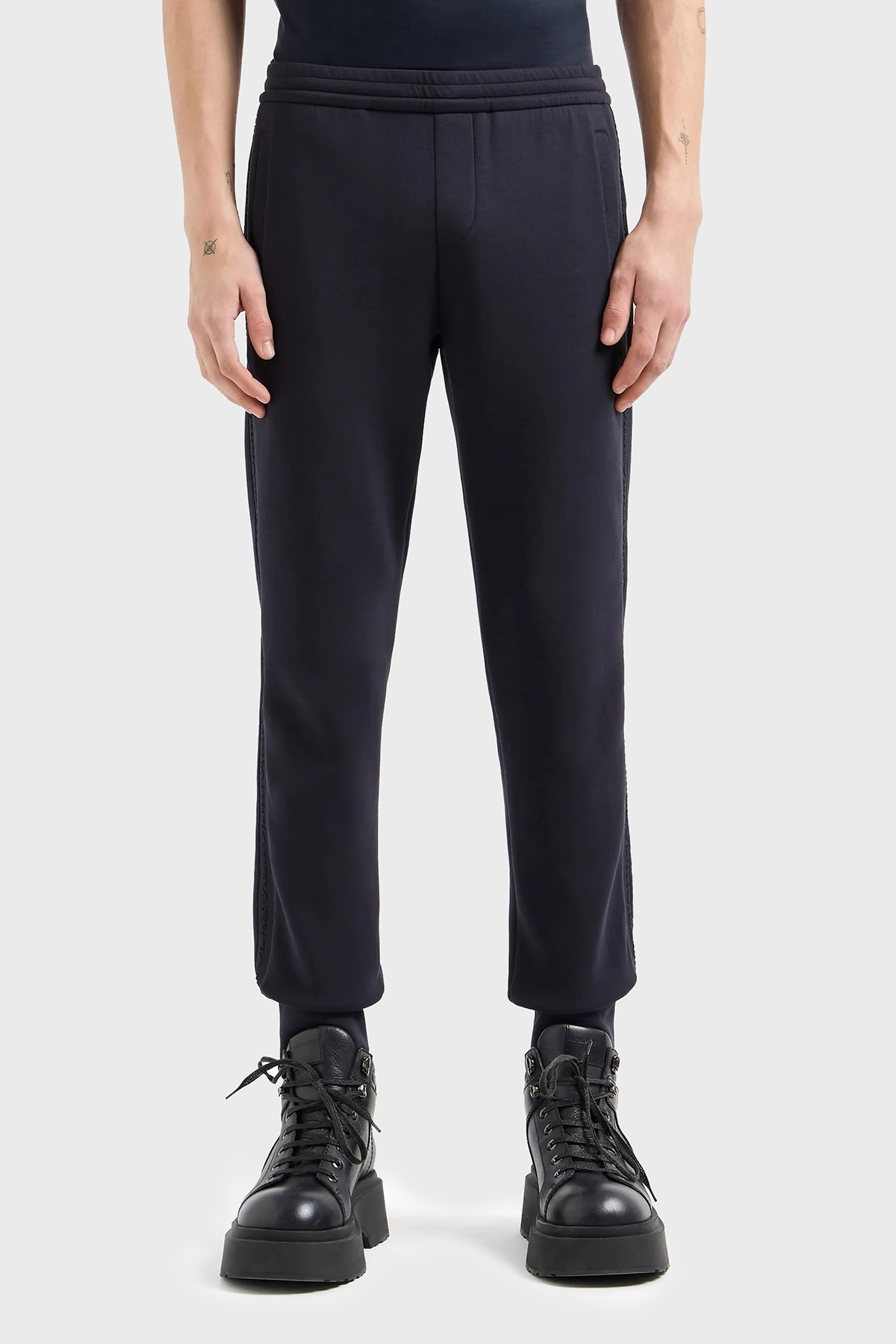 Emporio Armani Logolu Streç Pamuklu Regular Fit Jogger Spor Erkek Pantolon 6D1PK3 1JHSZ 0920 LACİVERT