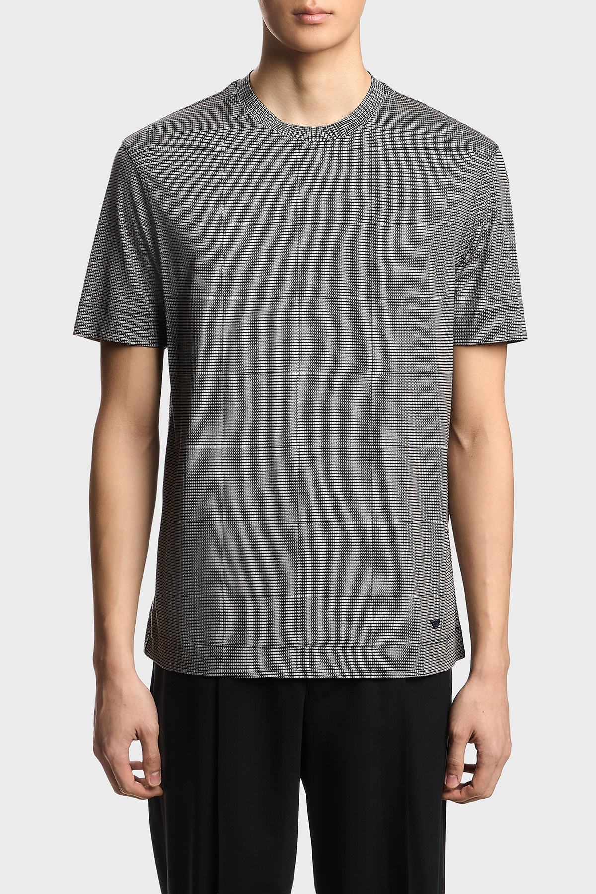 Emporio Armani Mikro Baskılı Pamuk Karışımlı Regular Fit Erkek T Shirt EM004914 AF24857 F1158 BEJ