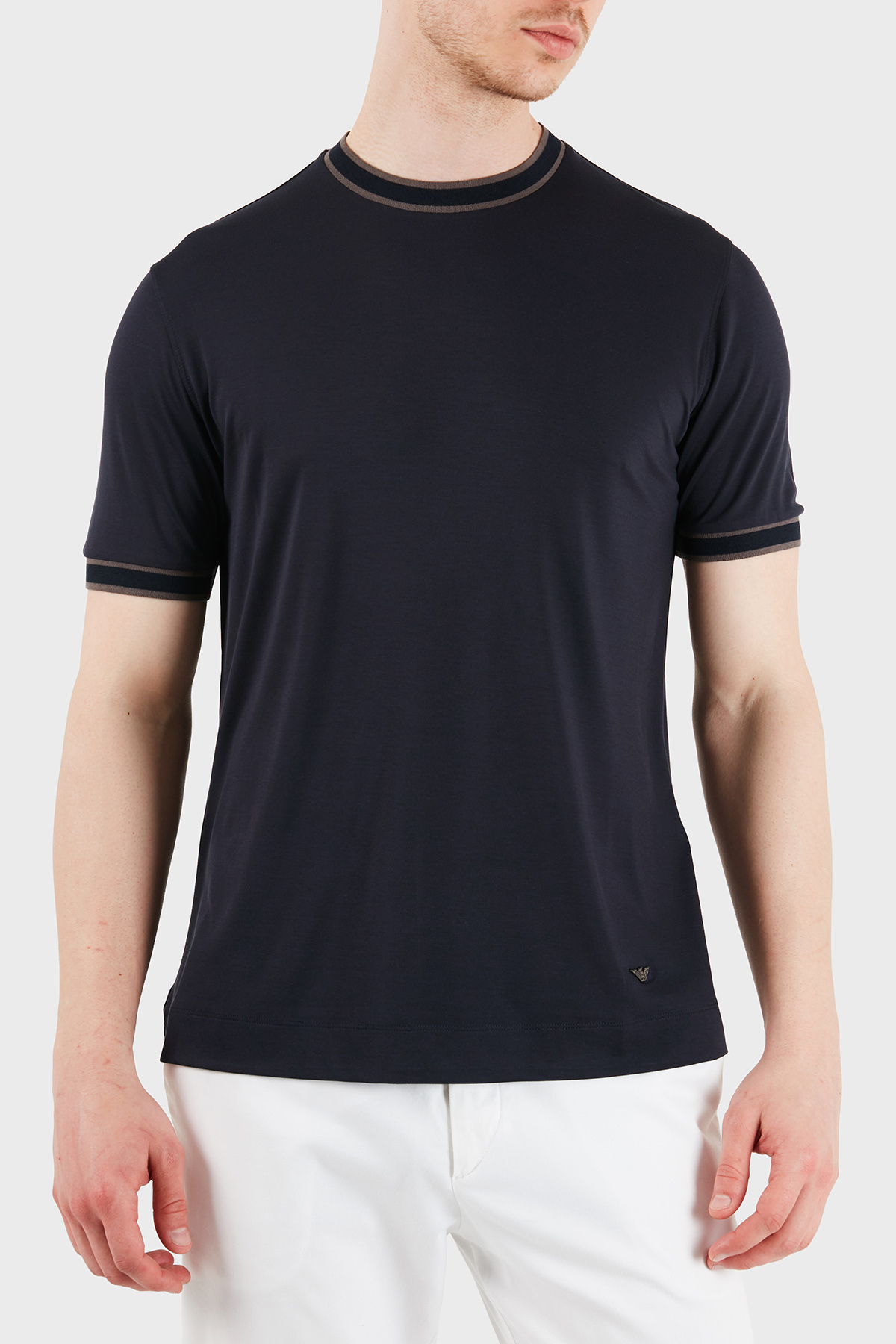 Emporio Armani Modal ve İpek Karışımlı Slim Fit Bisiklet Yaka Erkek T Shirt EM005361 AF13721 UB118 LACİVERT