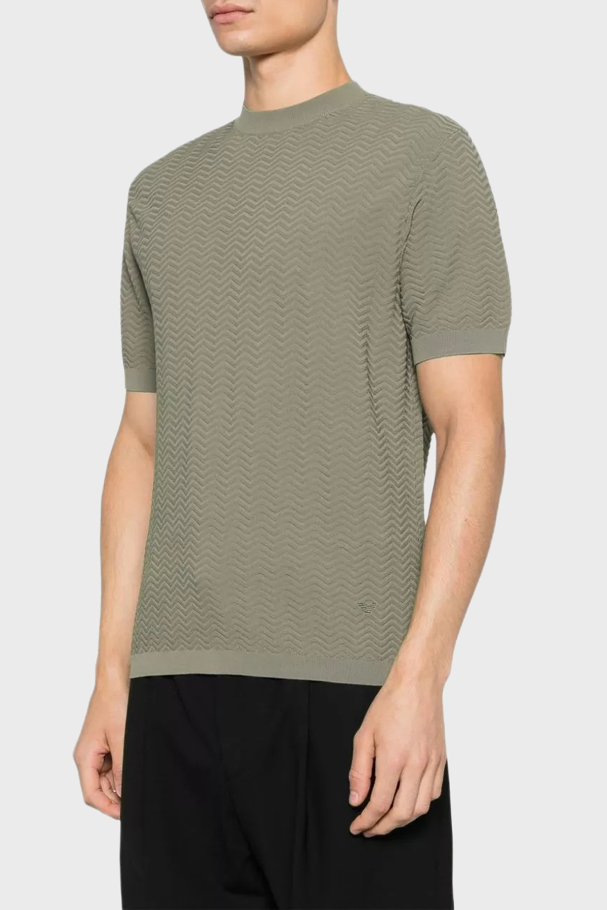 Emporio Armani Özel Kabartmalı Slim Fit Yuvarlak Yaka Erkek Kazak EM004671 AF23759 U6183 HAKİ