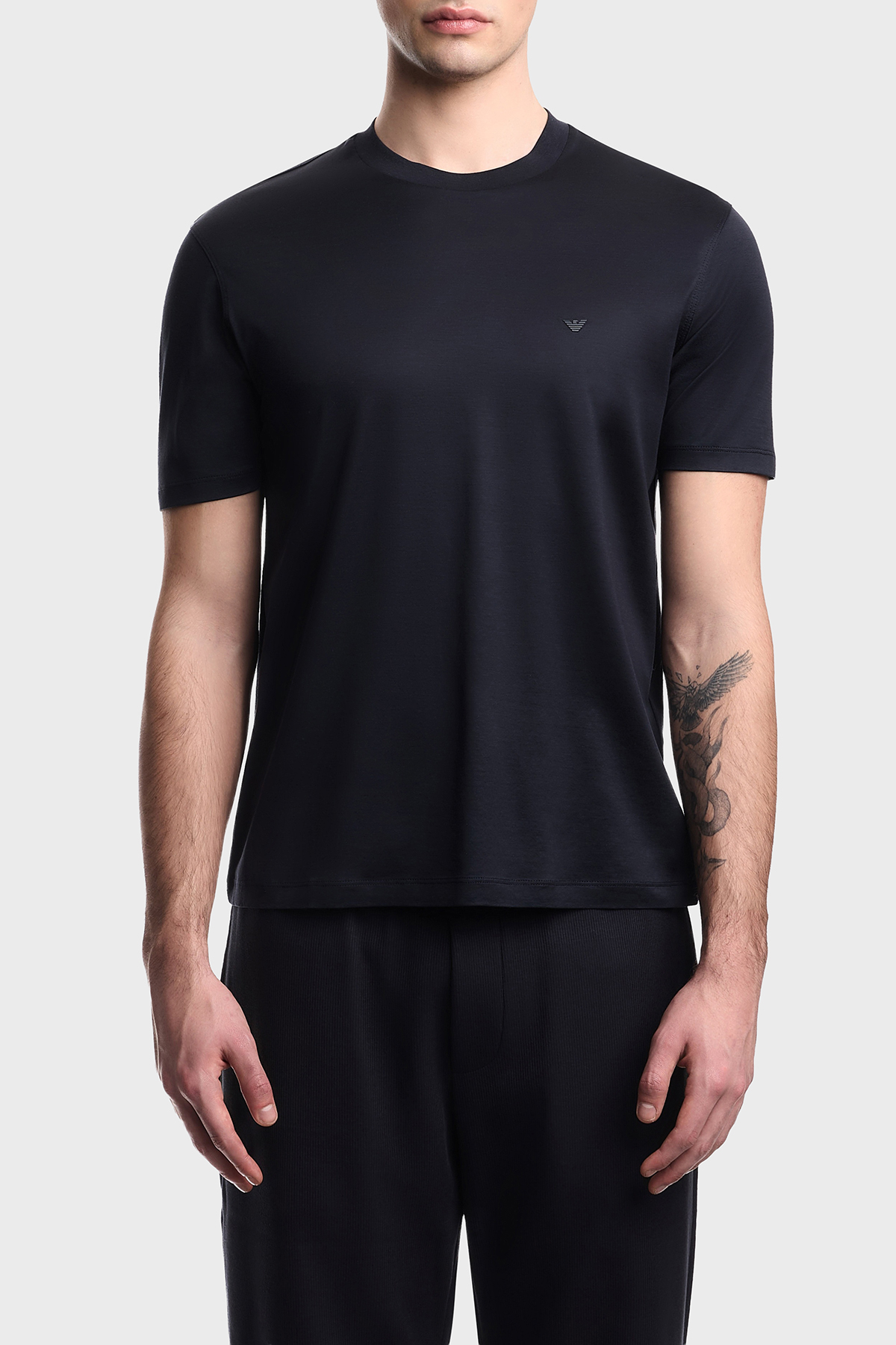 Emporio Armani Pamuk Karışımlı Regular Fit Bisiklet Yaka Erkek T Shirt EM005491 AF24839 UB118 LACİVERT