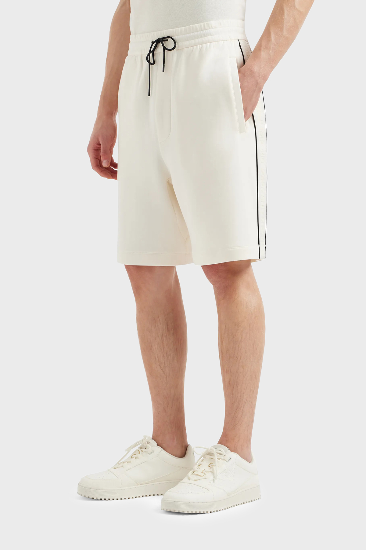 Emporio Armani Pamuklu Regular Fit Cepli Erkek Short 3D1P69 1JHSZ 0128 EKRU