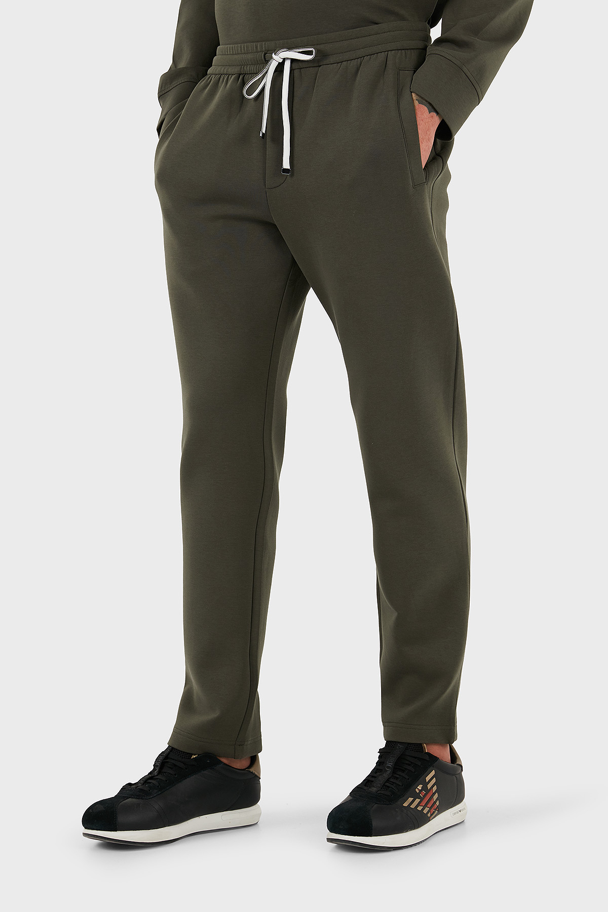 Emporio Armani Pamuklu Regular Fit Daralan Paça Erkek Pantolon 8N1PD8 1JHSZ U8120 SİYAH