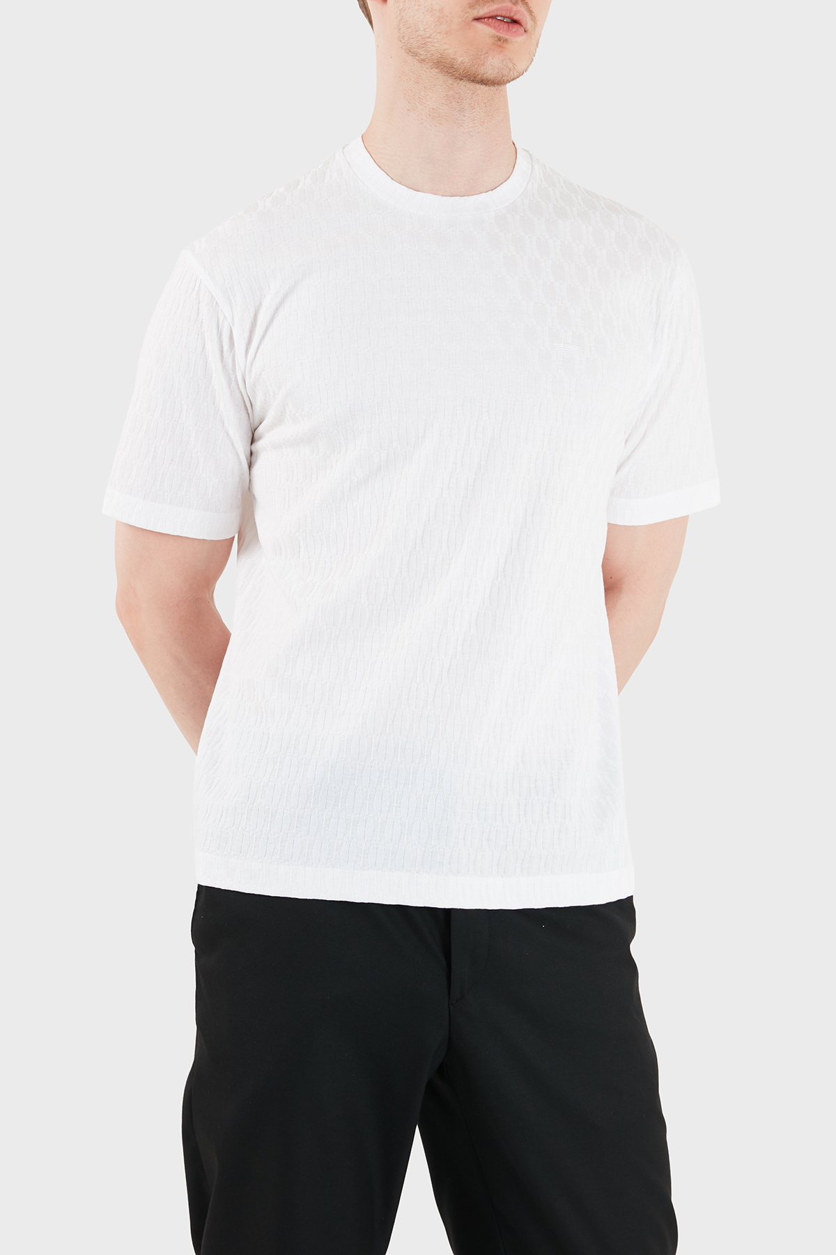 Emporio Armani Pamuklu Regular Fit Logolu Bisiklet Yaka Erkek T Shirt EM005699 AF25298 U0002 BEYAZ