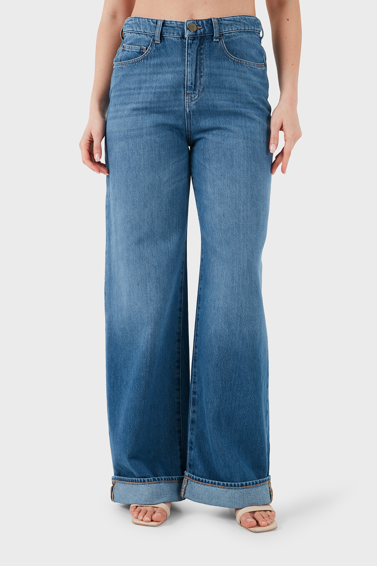 Emporio Armani Pamuklu Relaxed Fit Yüksek Bel Jeans Kadın Kot Pantolon EW000737 AF22225 MB003 LACİVERT