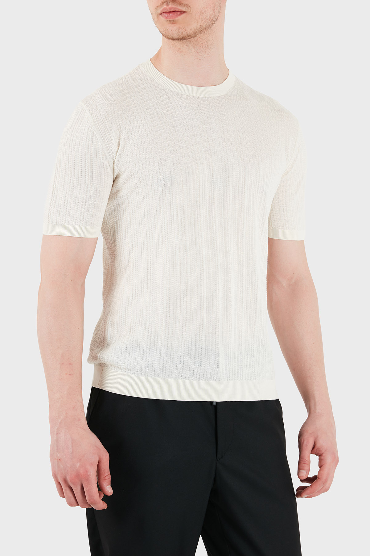 Emporio Armani Pamuklu Slim Fit Bisiklet Yaka Kısa Kollu Erkek Kazak EM004740 AF23761 U1107 EKRU