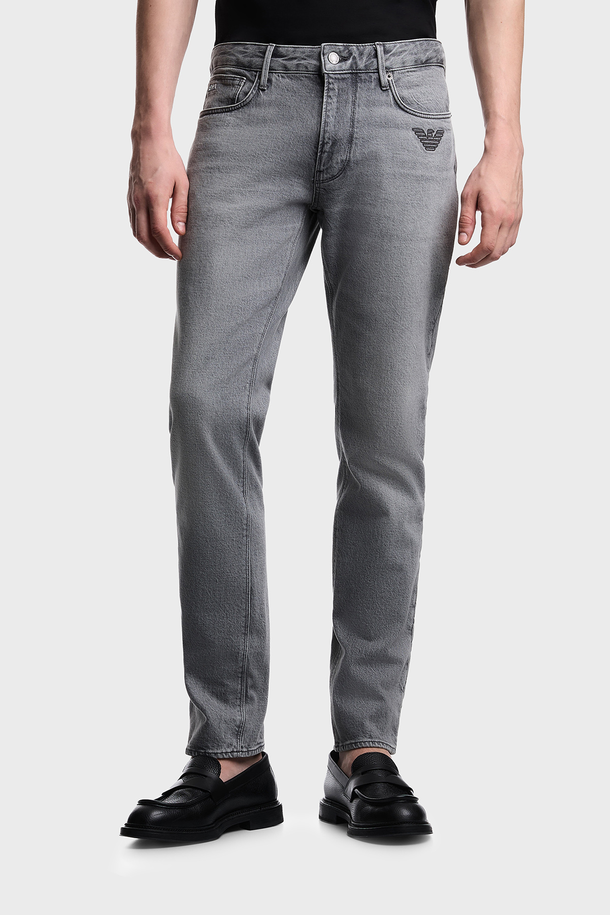 Emporio Armani Pamuklu Slim Fit Düşük Bel Dar Paça Jeans Erkek Kot Pantolon EM000121 AF17860 M8002 GRİ