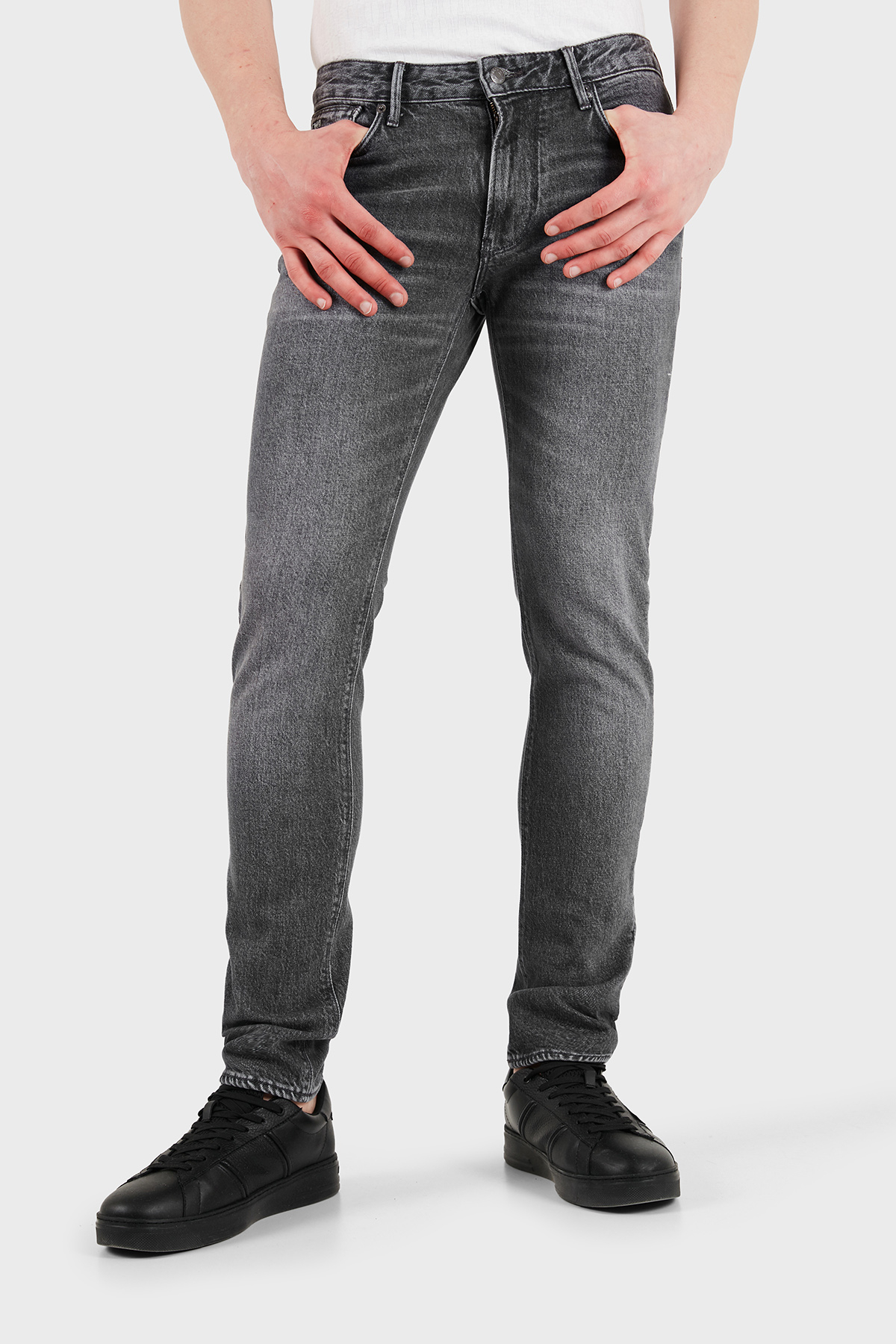 Emporio Armani Pamuklu Slim Fit Düşük Bel Jeans Erkek Kot Pantolon EM000121 AF17860 M8001 ANTRASİT