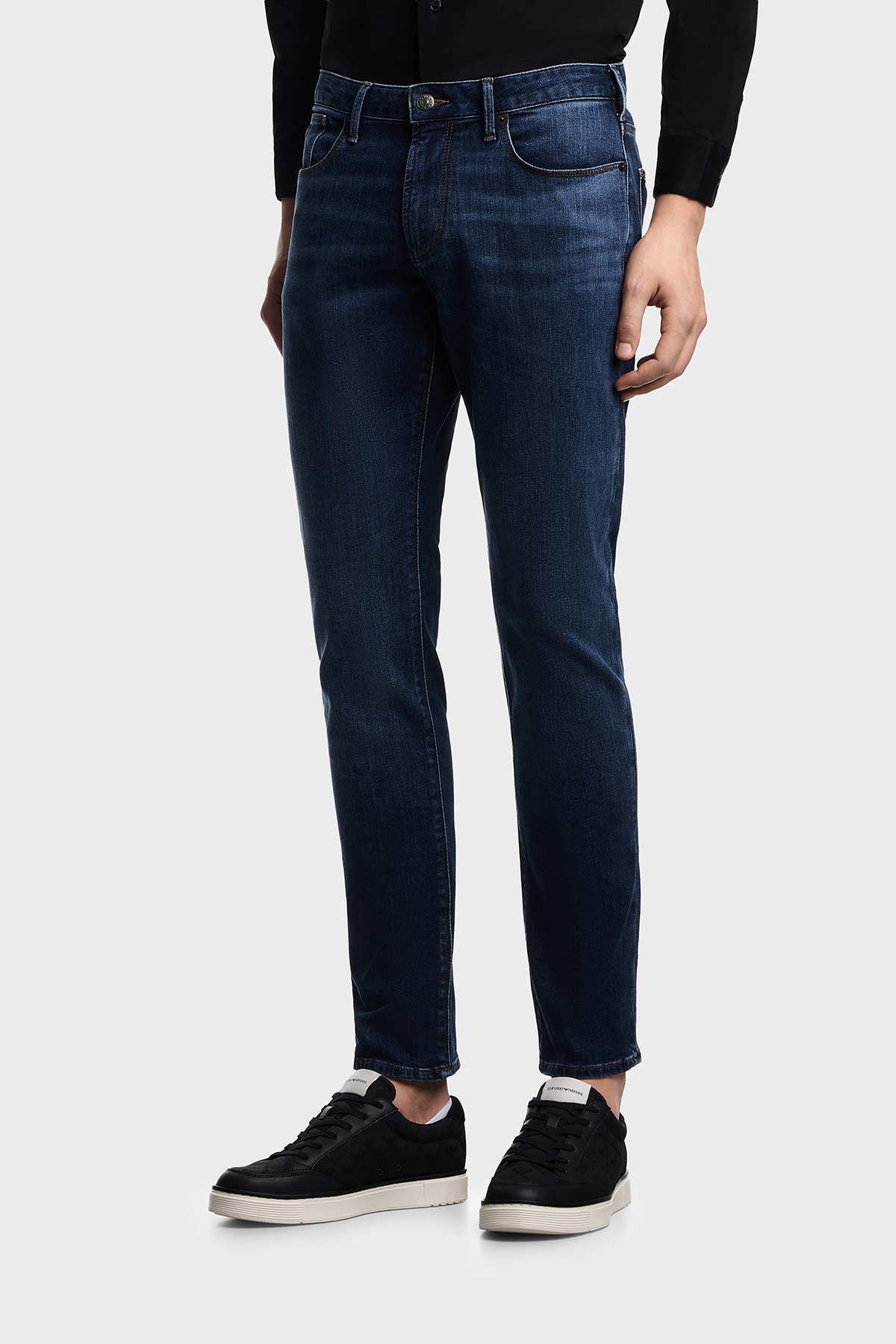 Emporio Armani Pamuklu Slim Fit Düşük Bel Jeans Erkek Kot Pantolon EM000121 AF22800 MB002 LACİVERT