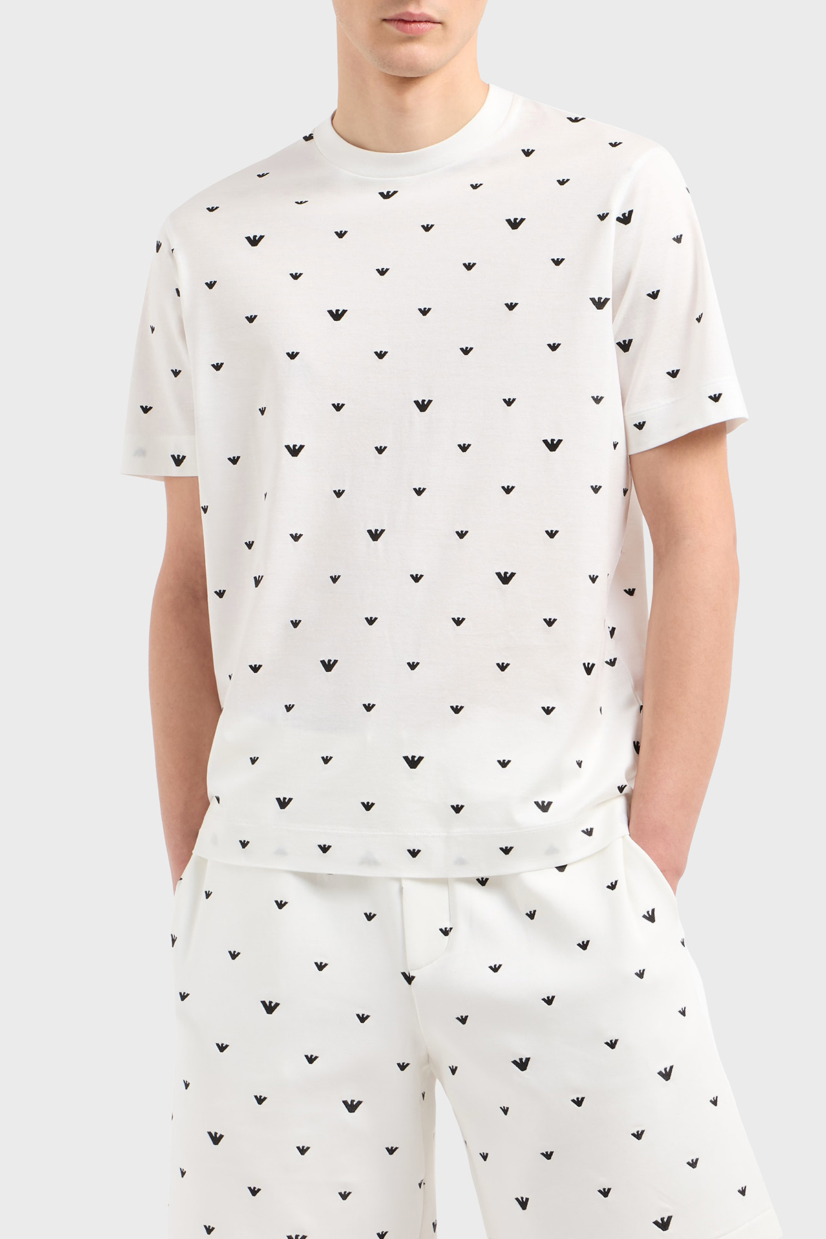 Emporio Armani Regular Fit Bisiklet Yaka Tamamı Logolu Erkek T Shirt EM001400 AF10017 F0085 BEYAZ