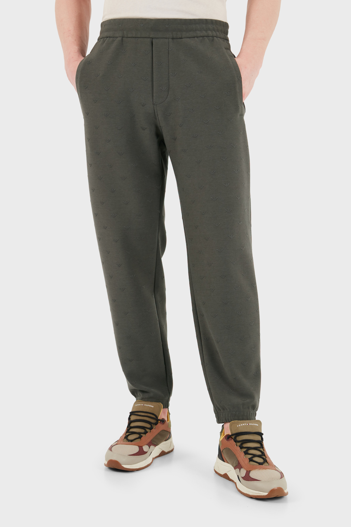 Emporio Armani Regular Fit Lastikli Bel Lastikli Paça Jogger Erkek Pantolon EM004872 AF13700 F8248 HAKİ