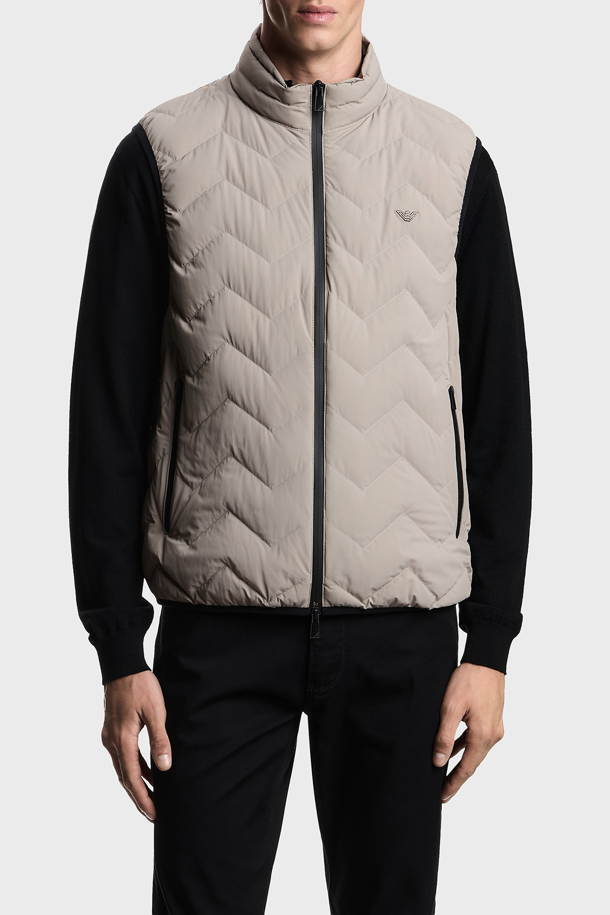 Emporio Armani Regular Fit Logolu Kapitoneli Dik Yaka Şişme Erkek Yelek EM004946 AF18499 U8049 VİZON