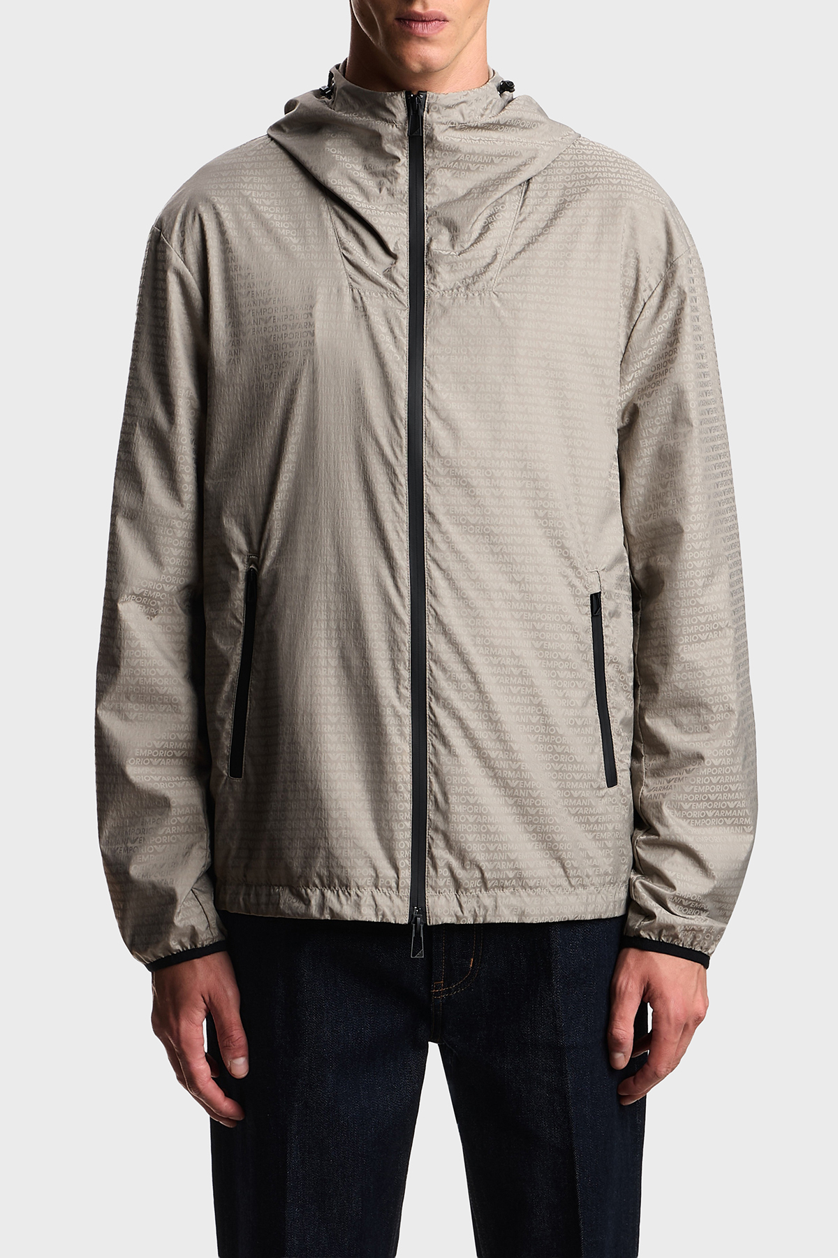Emporio Armani Regular Fit Logolu Kapüşon Yaka Erkek Mont EM004952 AF15384 U8049 VİZON