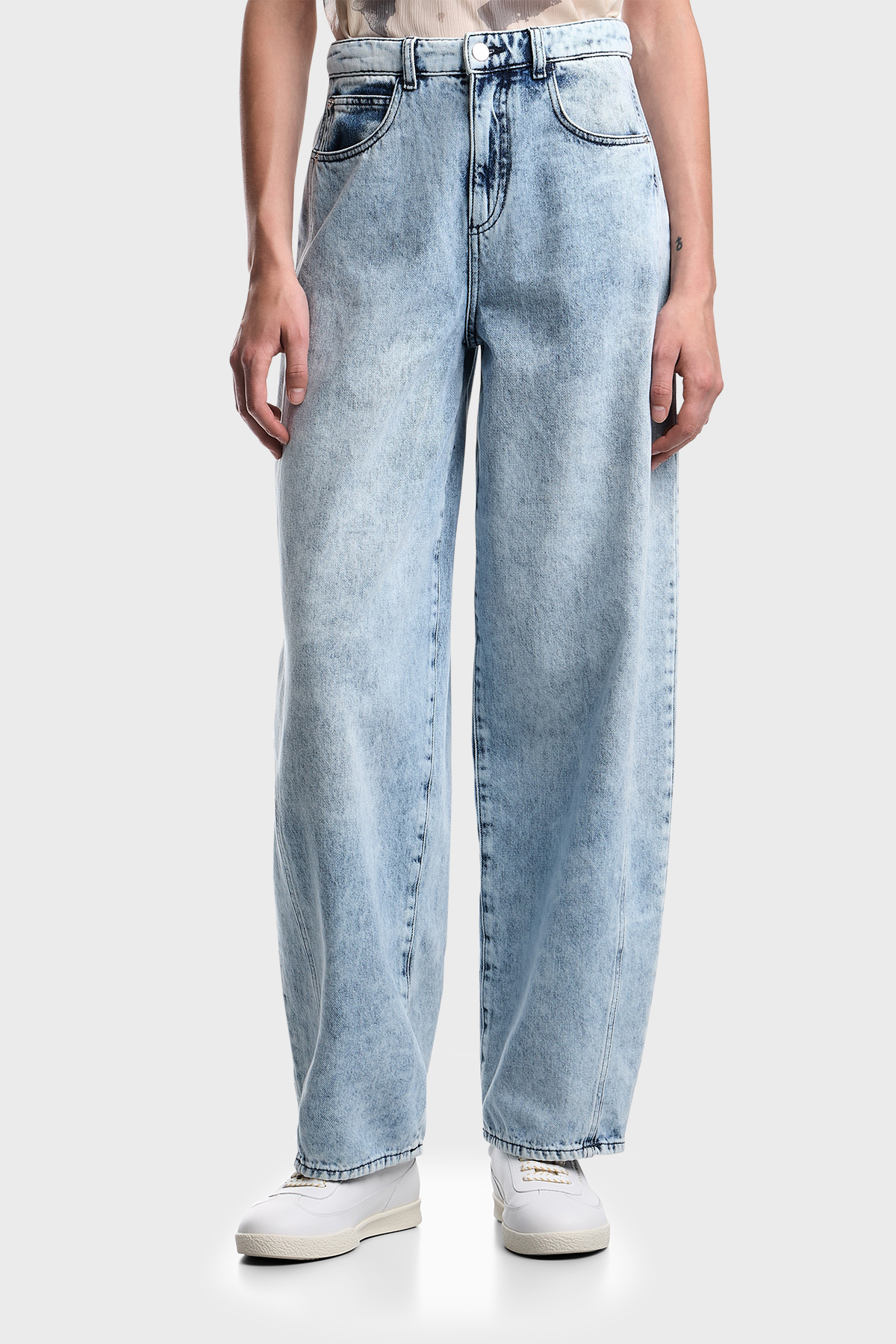 Emporio Armani Relaxed Fit Yüksek Bel Geniş Paça Jeans Kadın Kot Pantolon EW004409 AF21085 MB003 AÇIK MAVİ