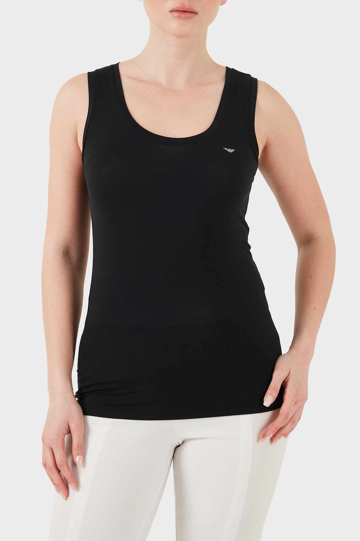 Emporio Armani Slim Fit Yuvarlak Yaka Kadın Top EW000407 AF19024 UC001 SİYAH