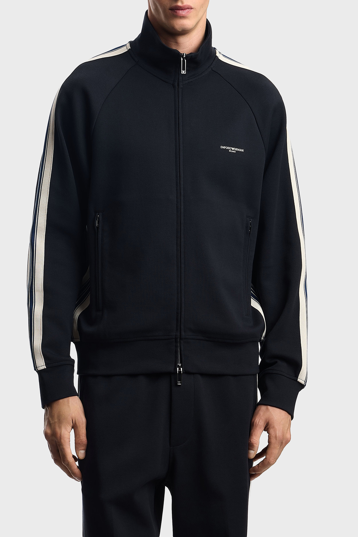Emporio Armani Streç Pamuklu Regular Fit Şerit Detaylı Dik Yaka Erkek Sweat EM002872 AF13488 UB118 LACİVERT
